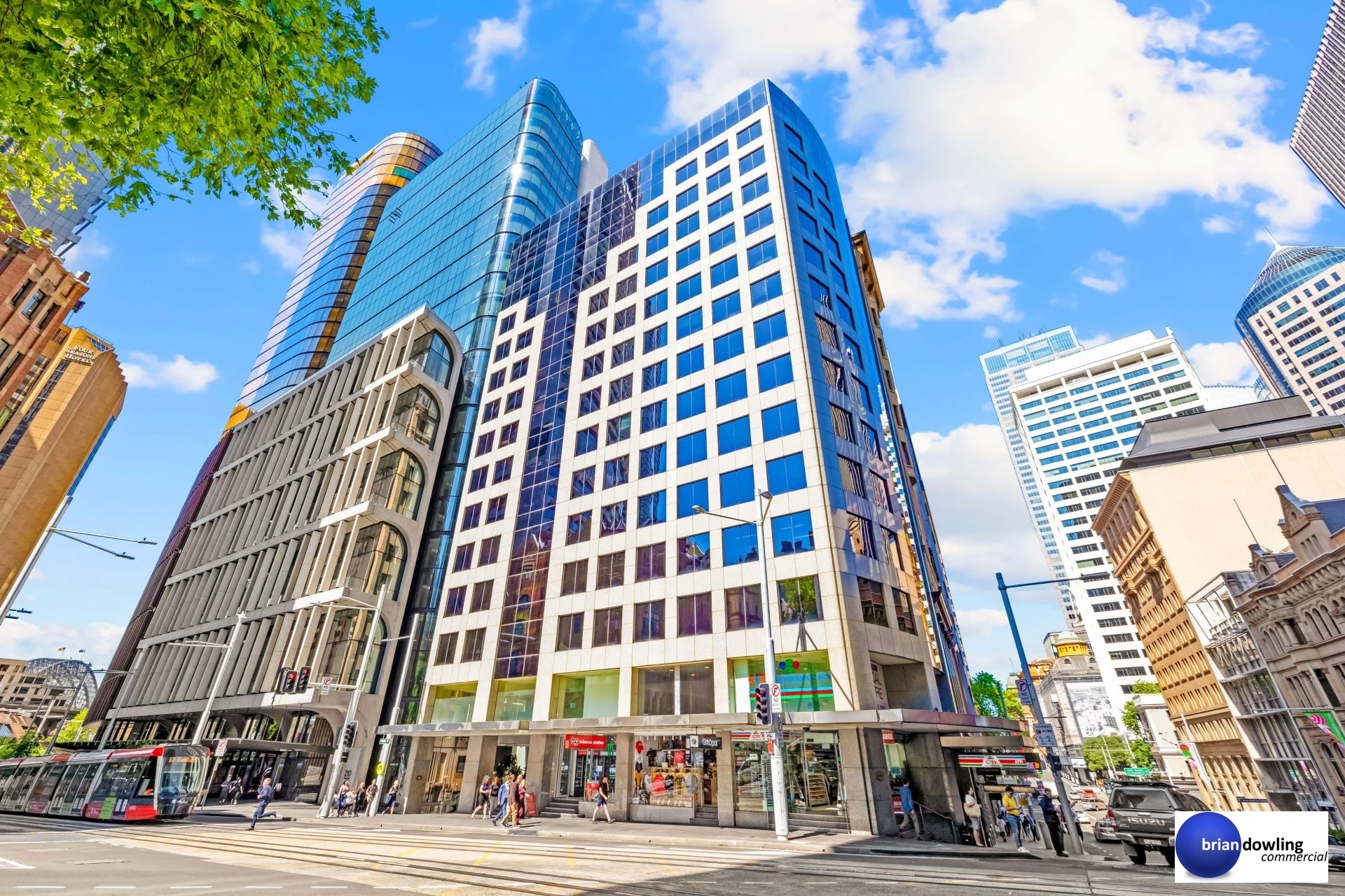 Premium Corner Suite in Sydney's Financial Corridor