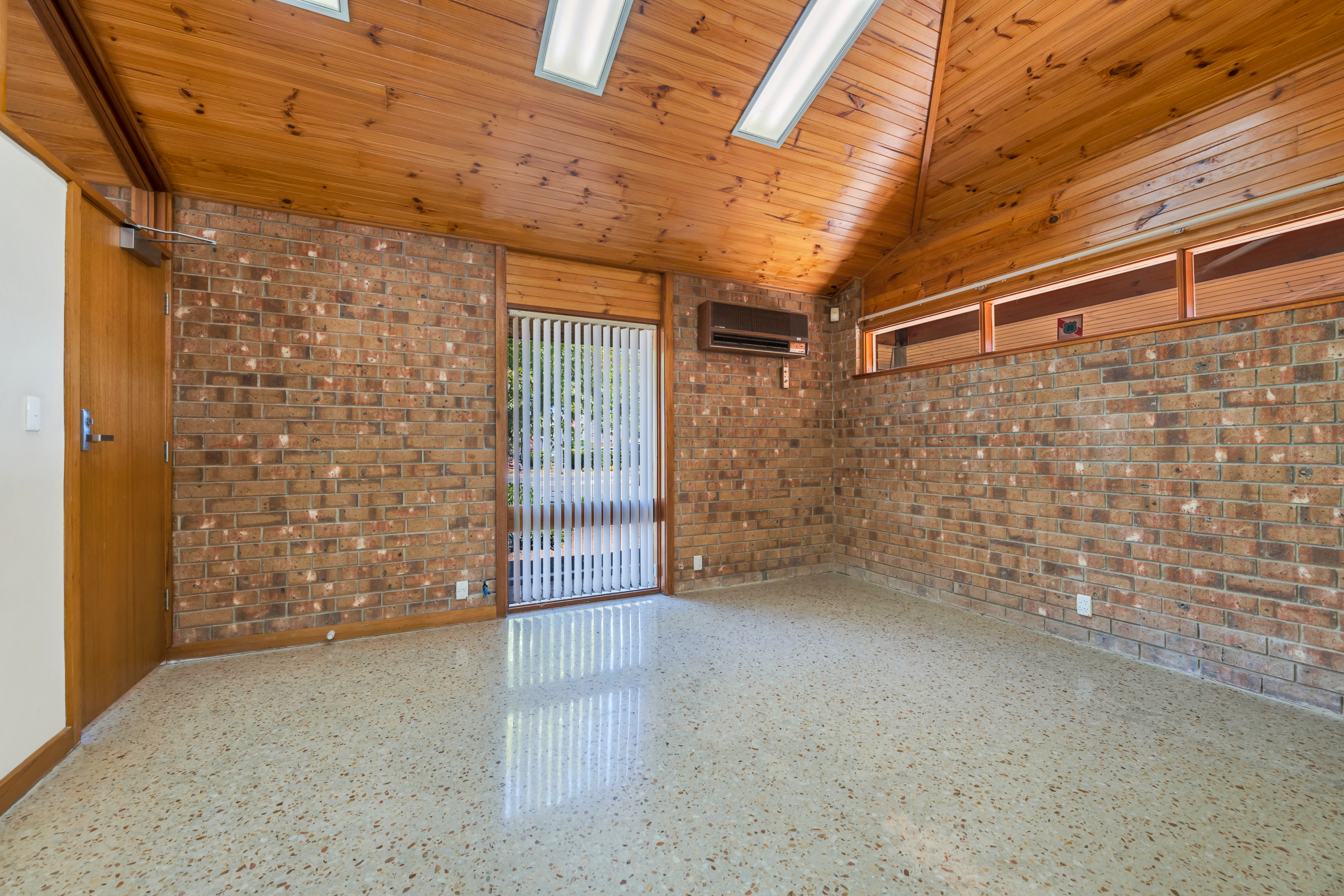 Valuable Corner Position. Ideal Offices/Consulting Rooms or Retail