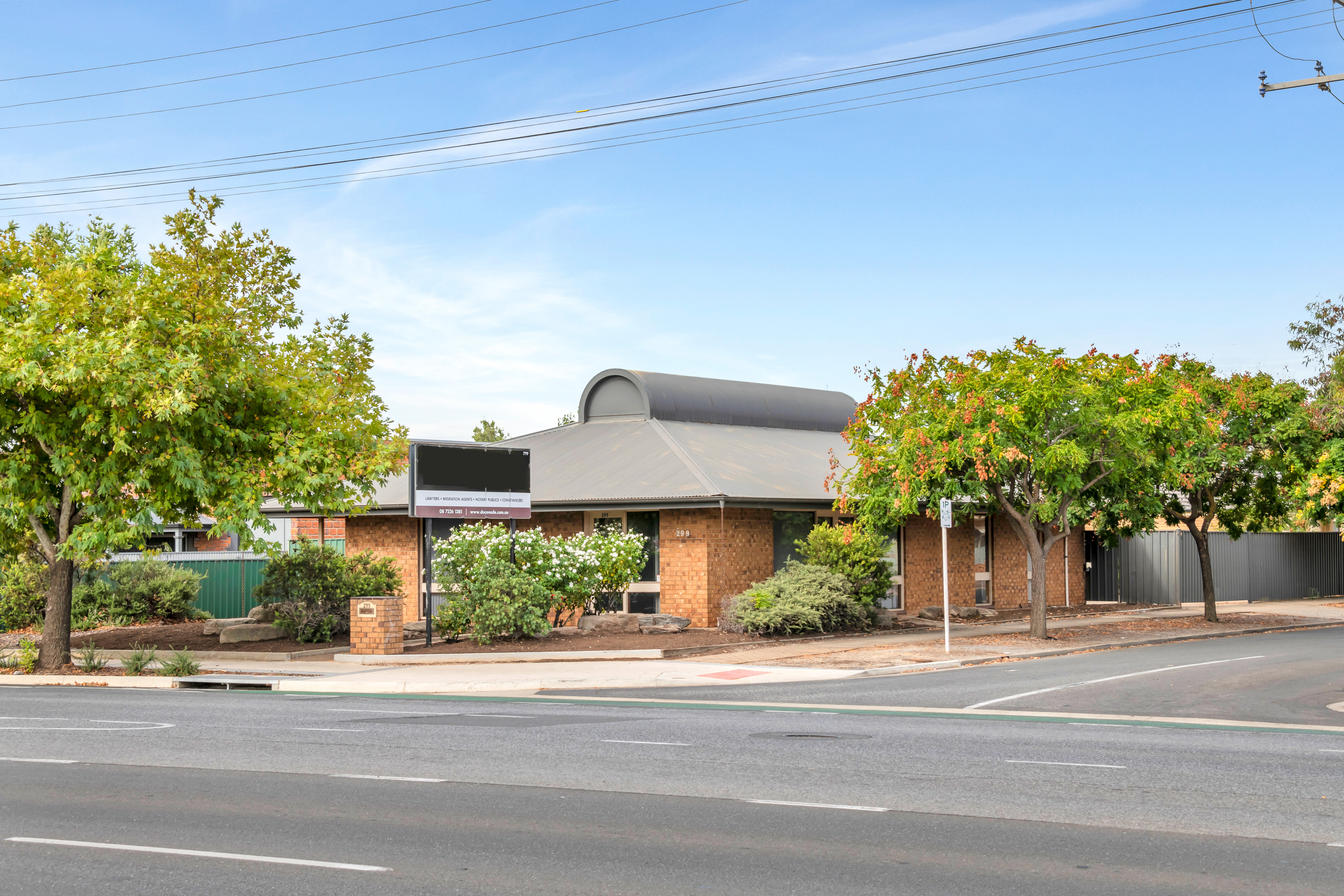 Valuable Corner Position. Ideal Offices/Consulting Rooms or Retail