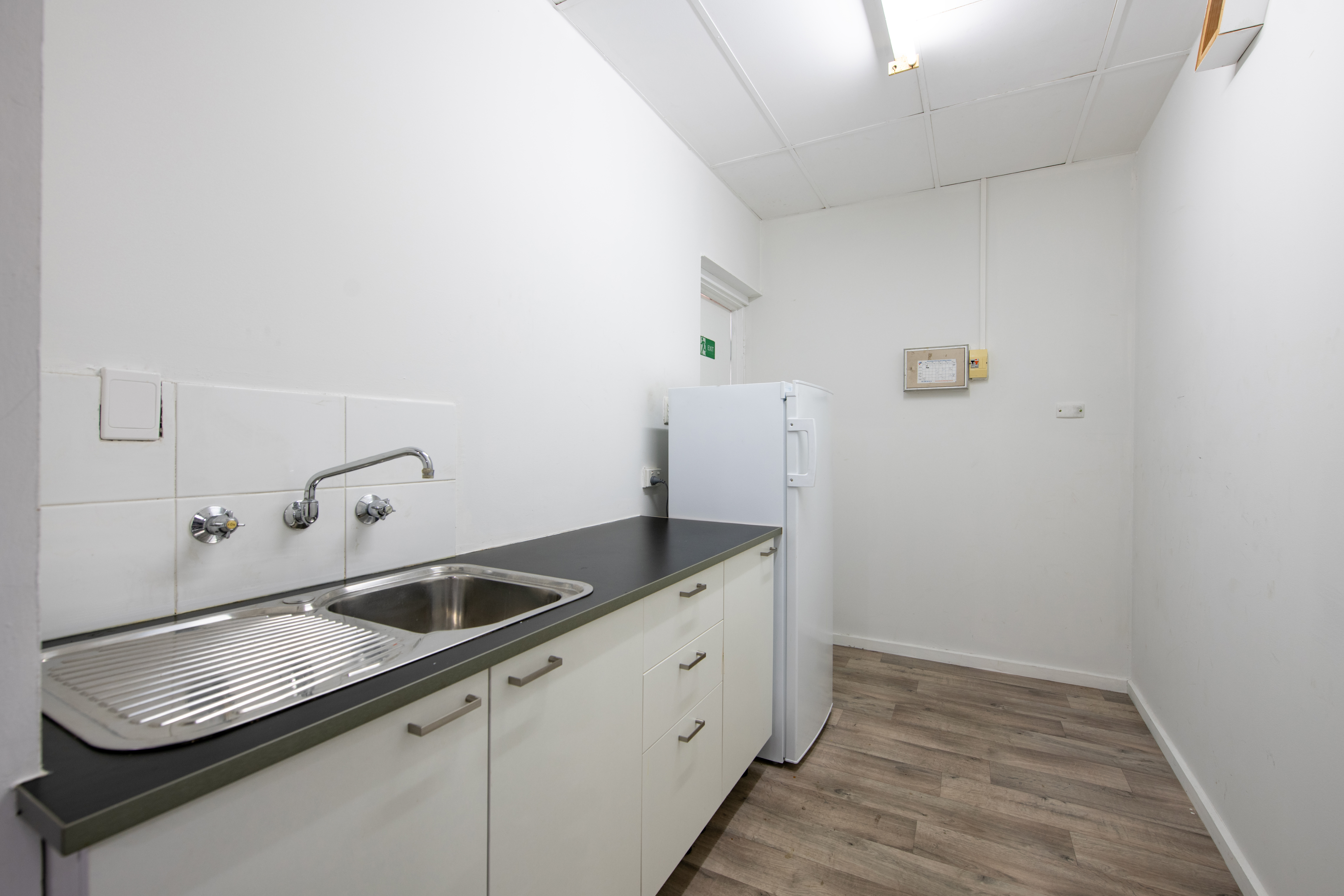 Retail / Office Opportunity in Established Salisbury Shopping Precinct