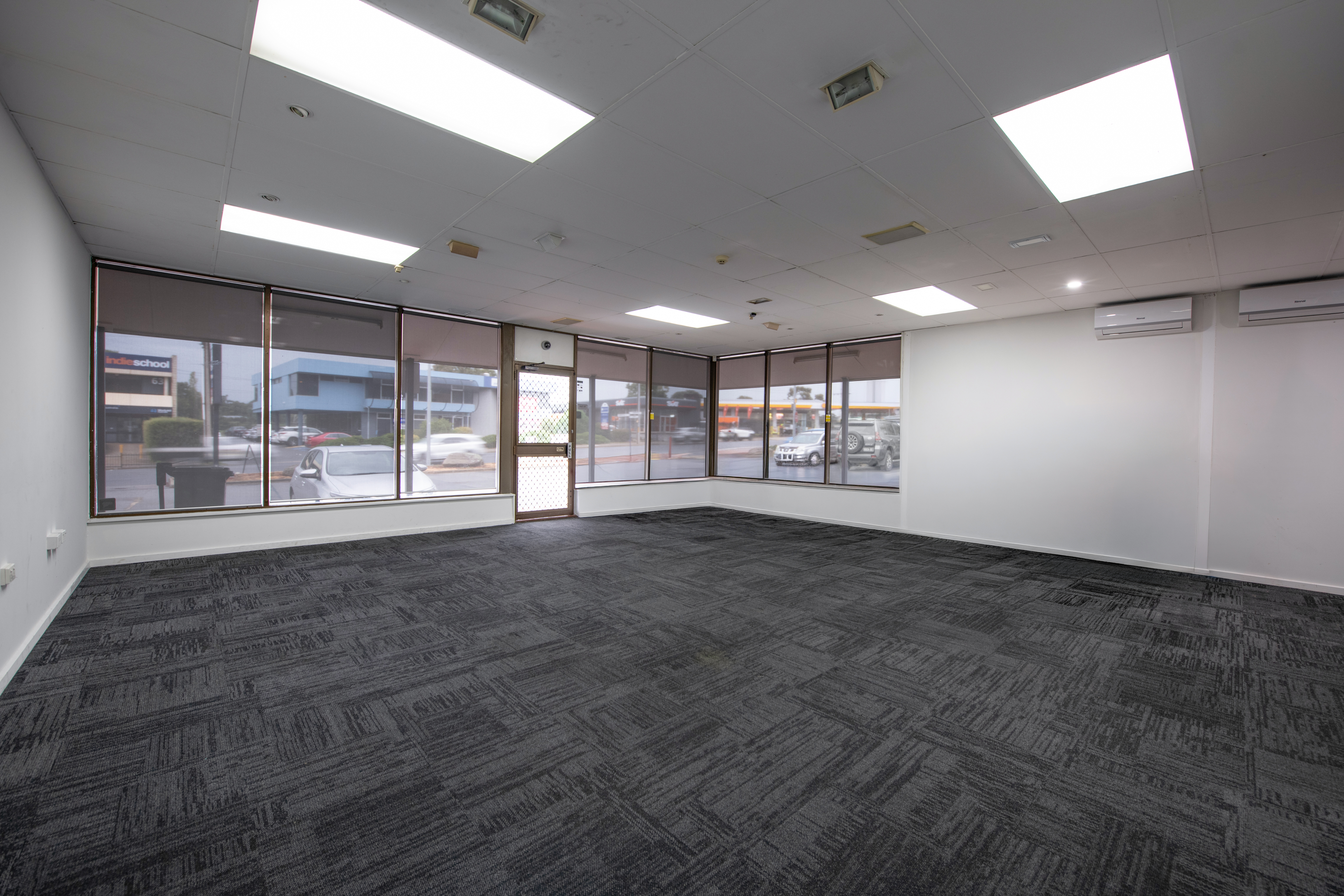 Retail / Office Opportunity in Established Salisbury Shopping Precinct