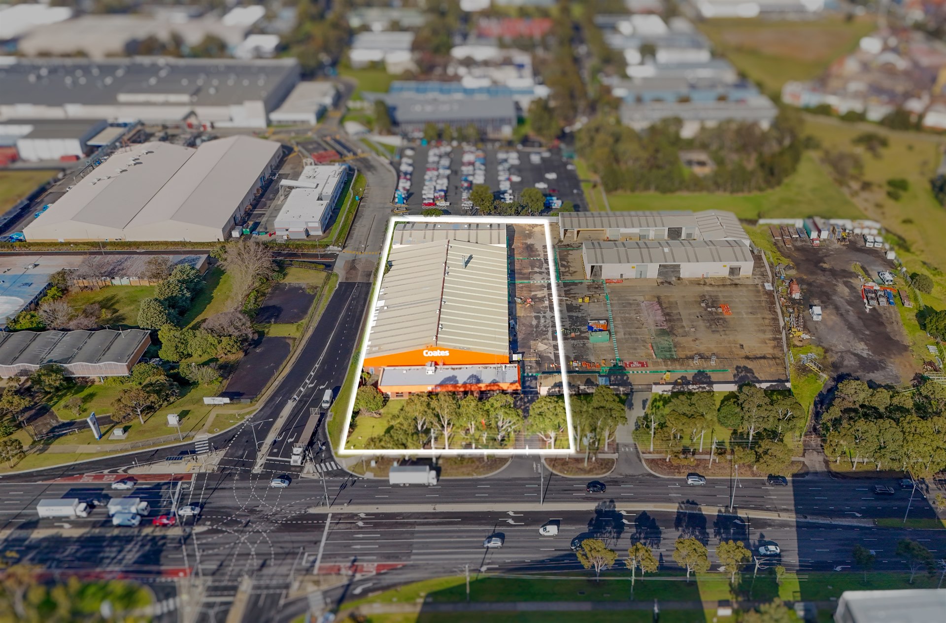 HIGH EXPOSURE INDUSTRIAL FREEHOLD IN THE HEART OF THE MONASH EMPLOYMENT PRECINCT