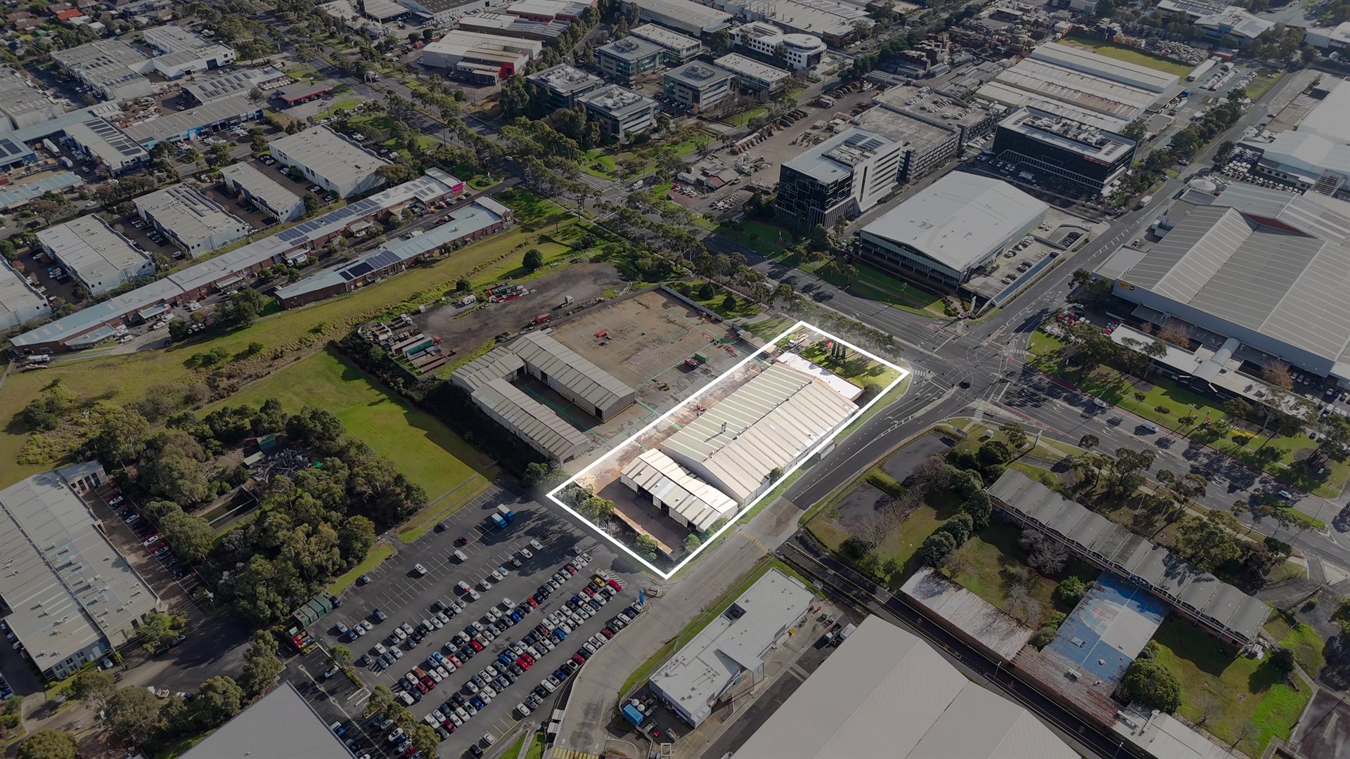 HIGH EXPOSURE INDUSTRIAL FREEHOLD IN THE HEART OF THE MONASH EMPLOYMENT PRECINCT