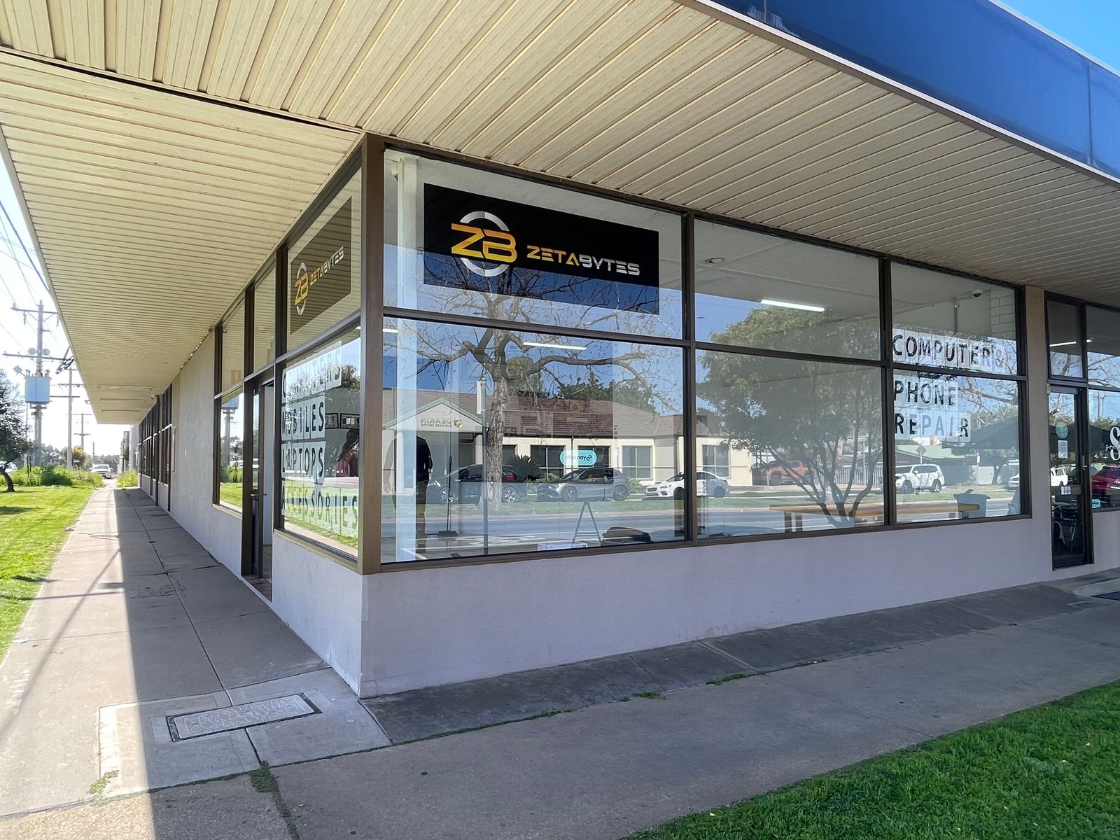 Corner Office & Retail Premises  Fringe Mildura CBD Location