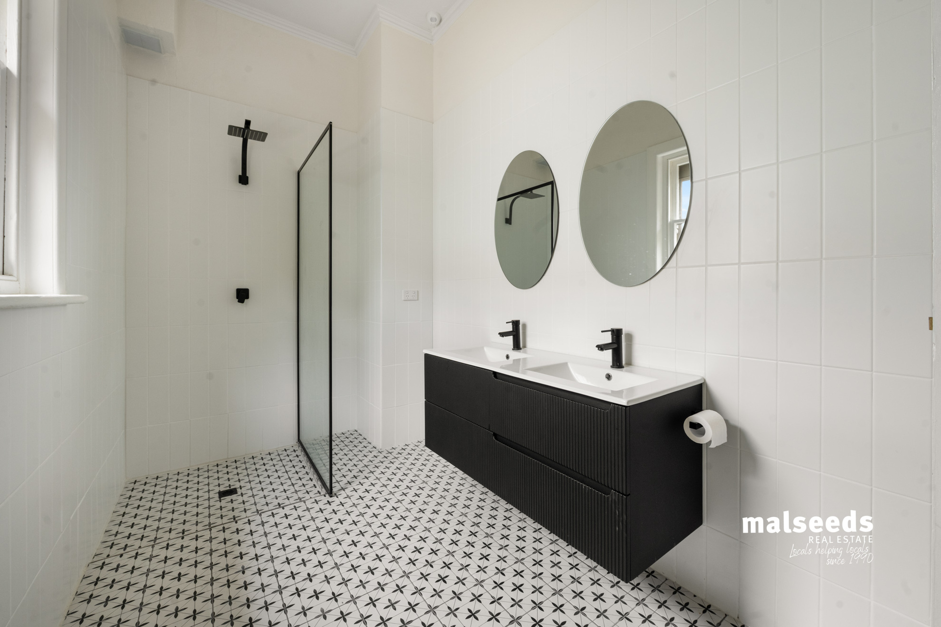 Prime Commercial Renovated Office Space for Sale!