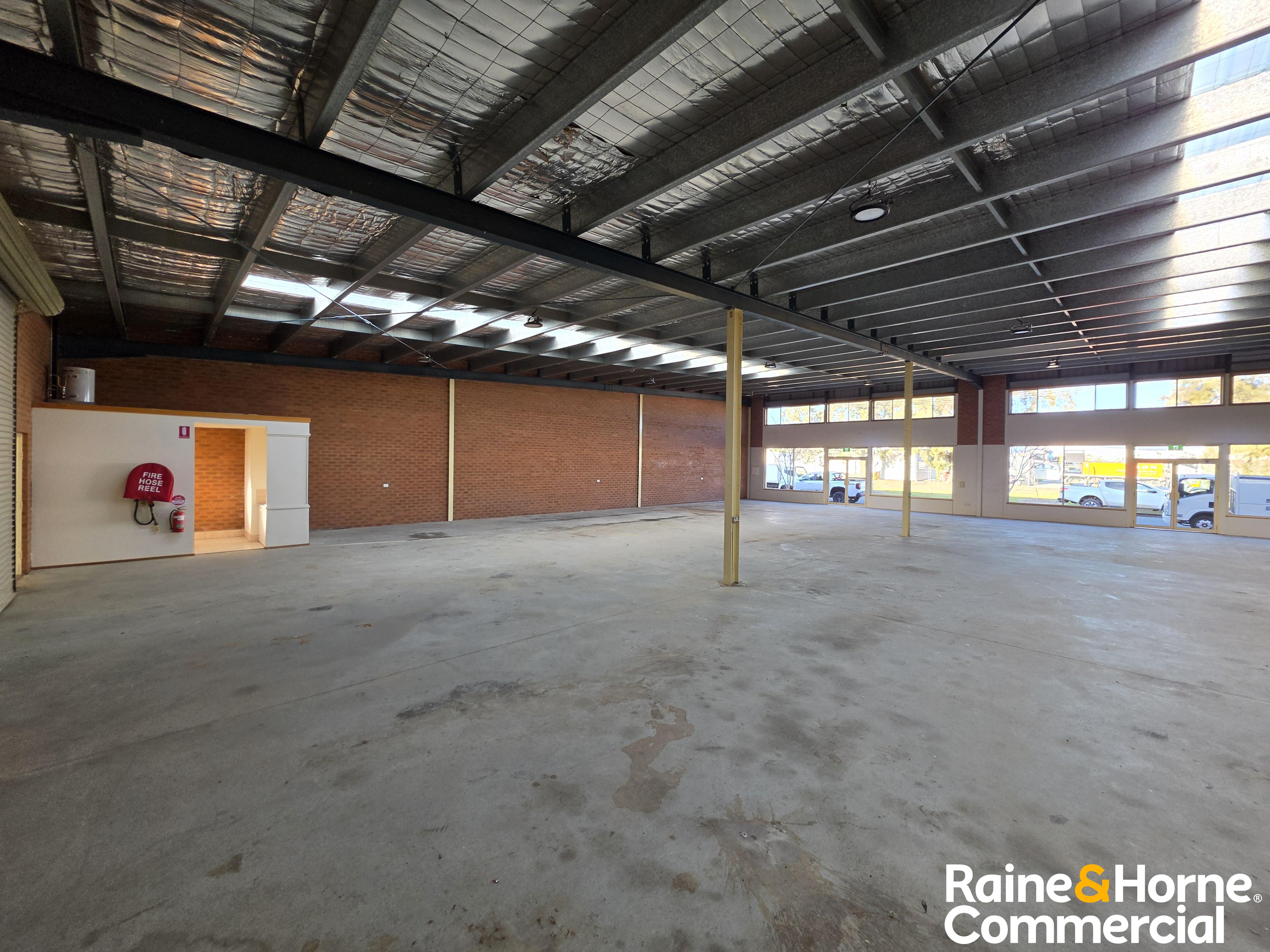 Versatile 440m warehouse in Mitchell