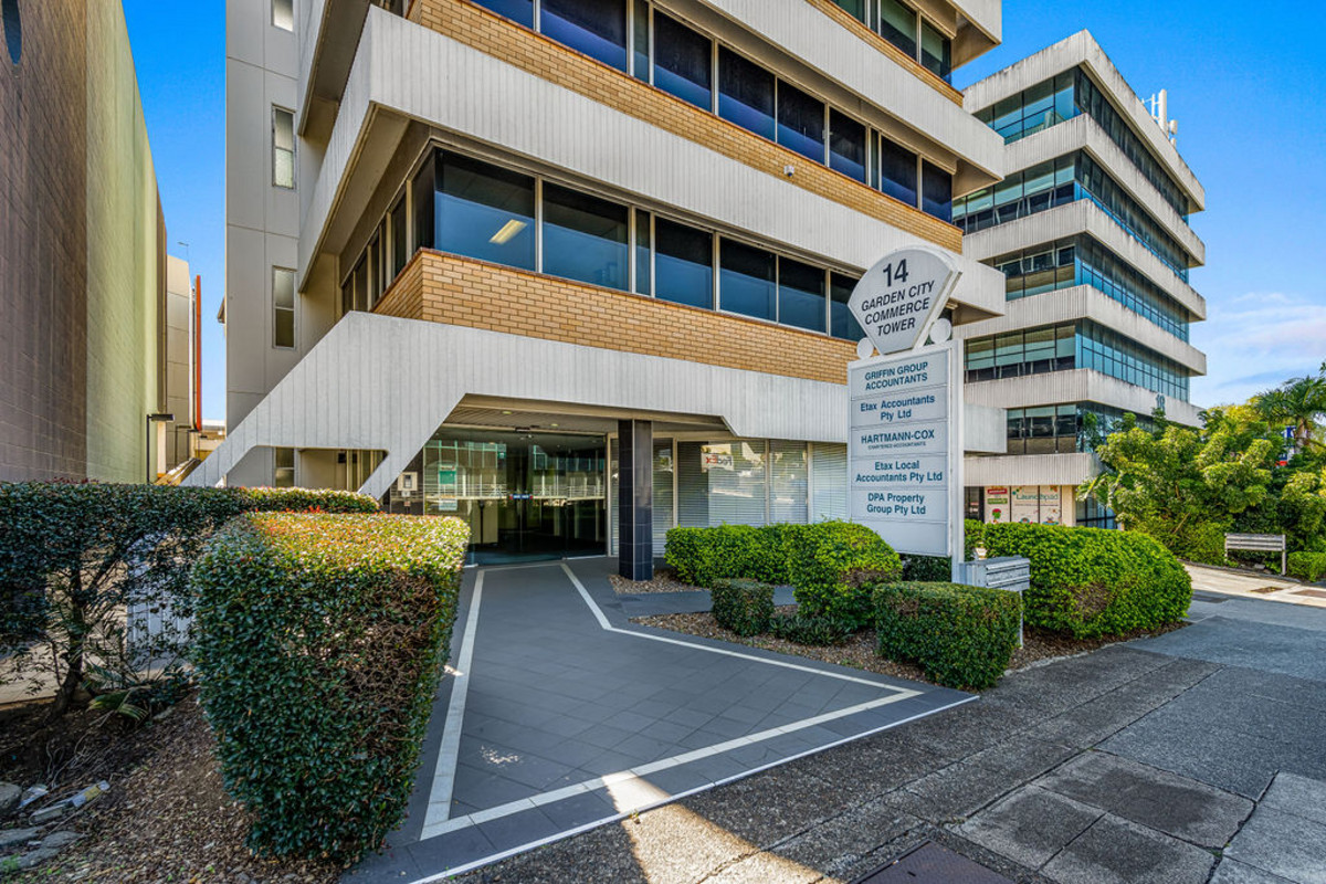 301sqm Fitted & Furnished Office. Whole Floor Plate. Below Market Rates. 13 Car Spaces.