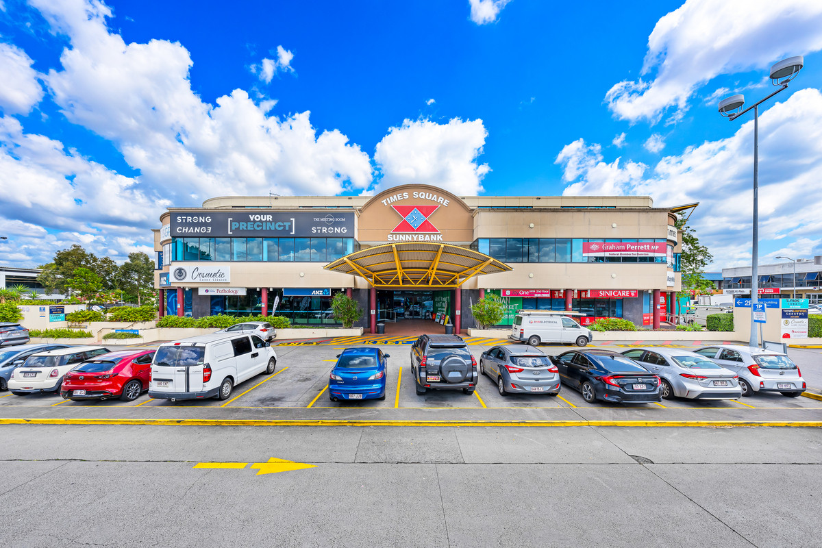 55-240 sqm Prime Retail/Office/Medical Space. Over 250 car spaces onsite.