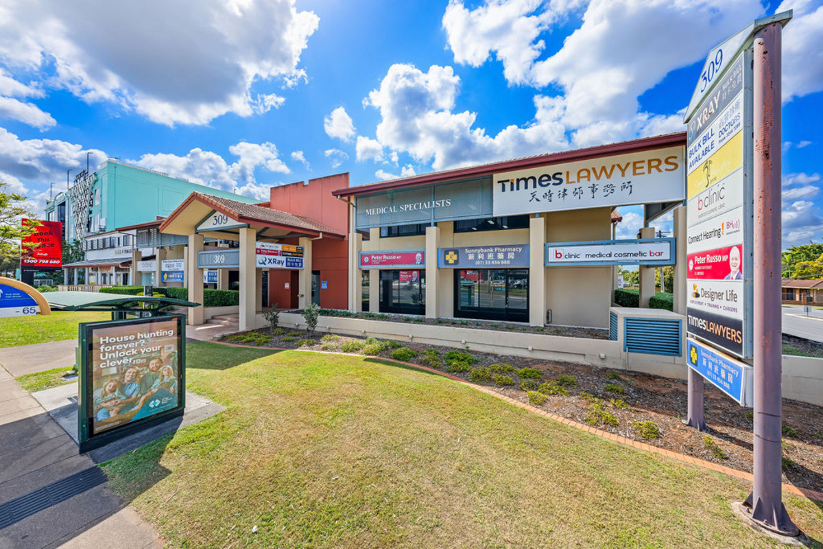 250-508sqm Prime Retail/Office/Medical Space. Over 100 car spaces onsite.