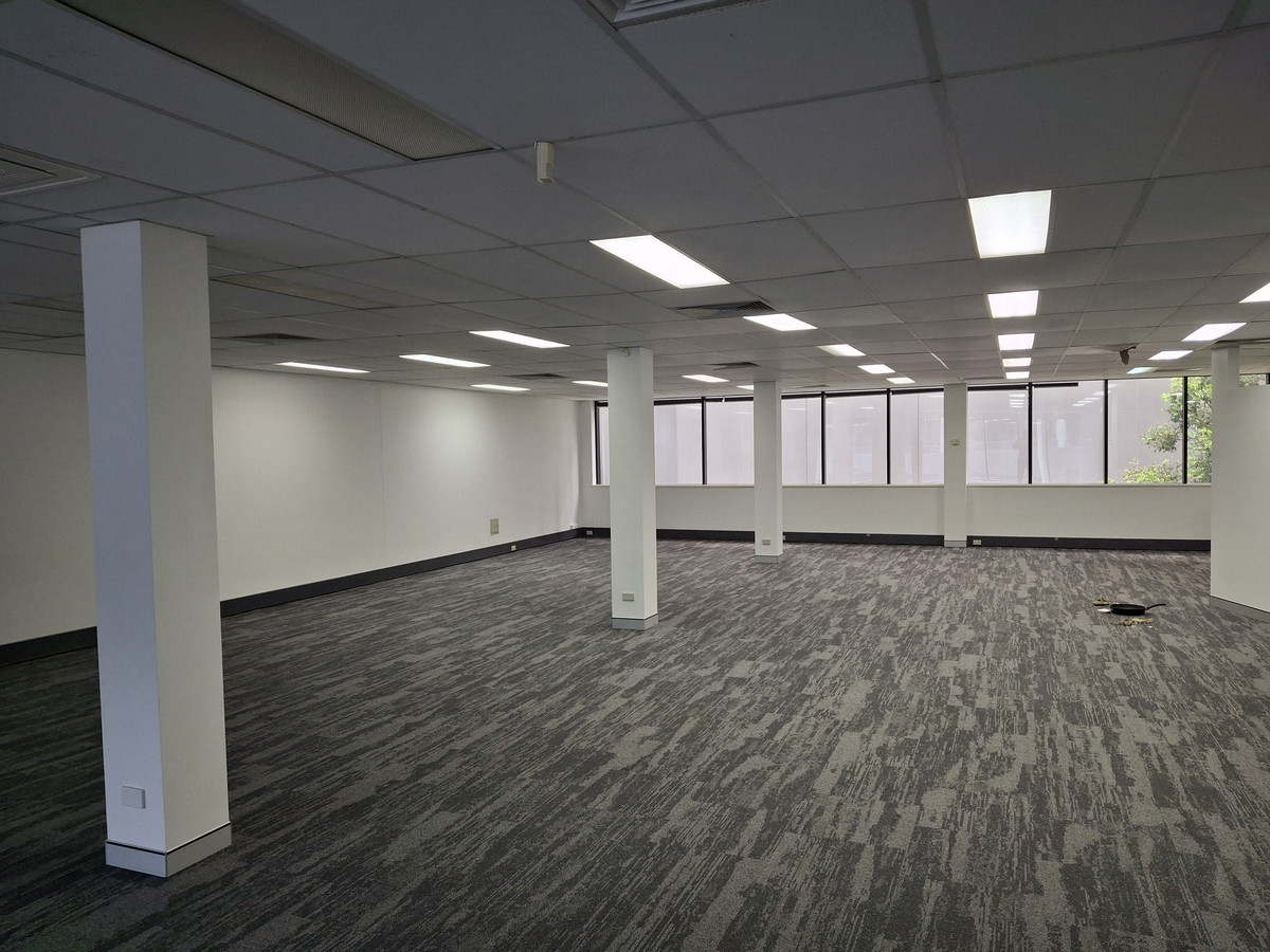 286sqm Tenancy with premium exposure, 6 Onsite Car Spaces