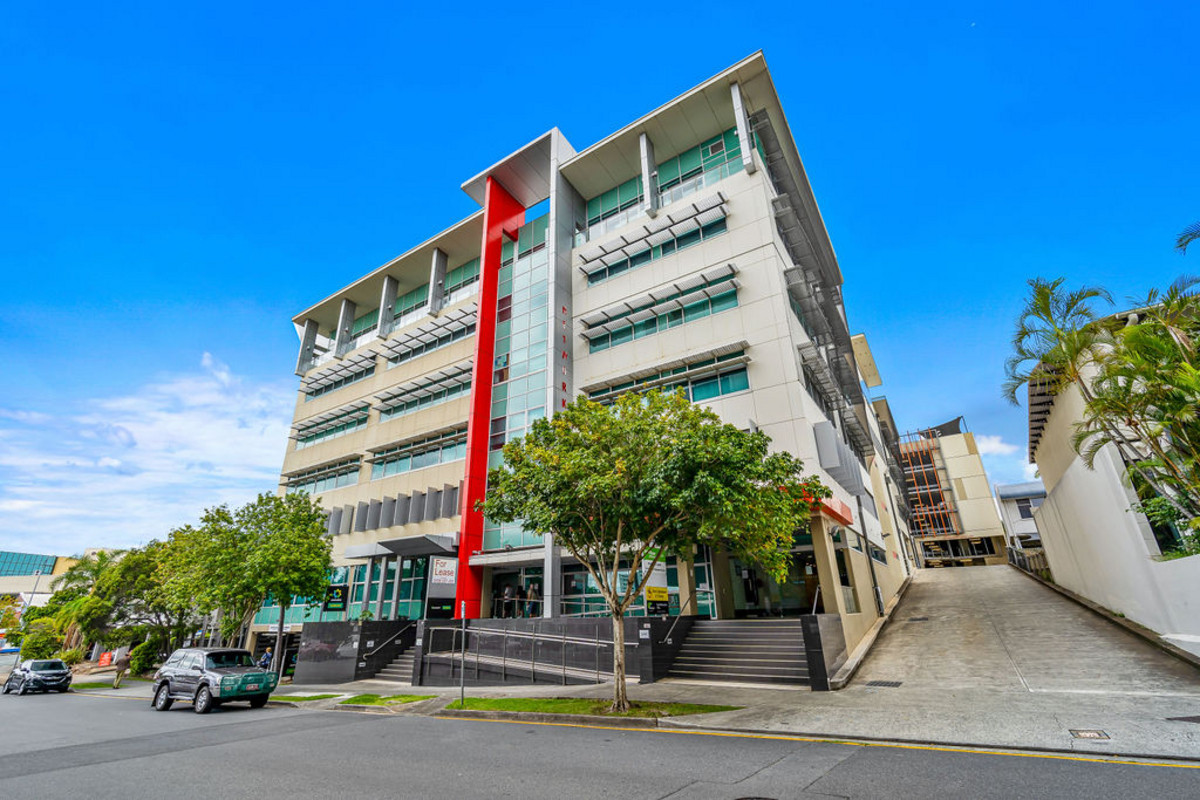 280sqm, 561sqm or 1776sqm Premium Fitted & Furnished Office Space. 200 Onsite Car Spaces Available