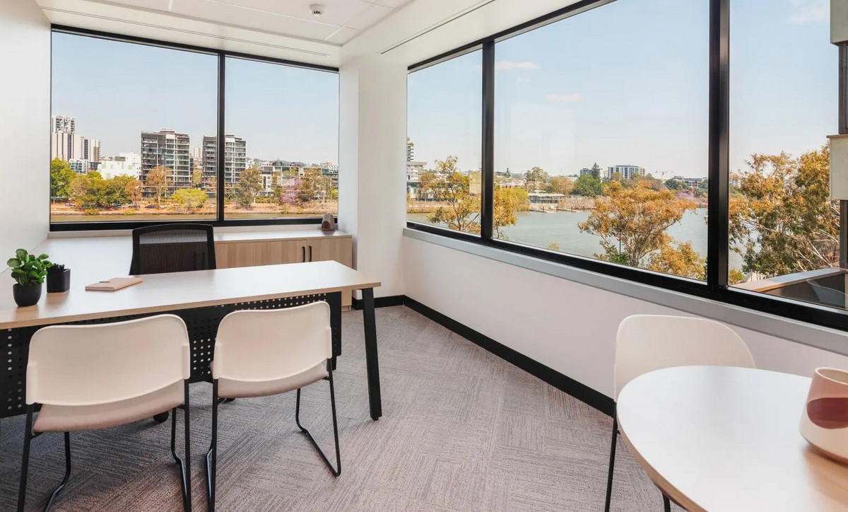 136sqm - 454sqm Premium Office Space with River and City Views