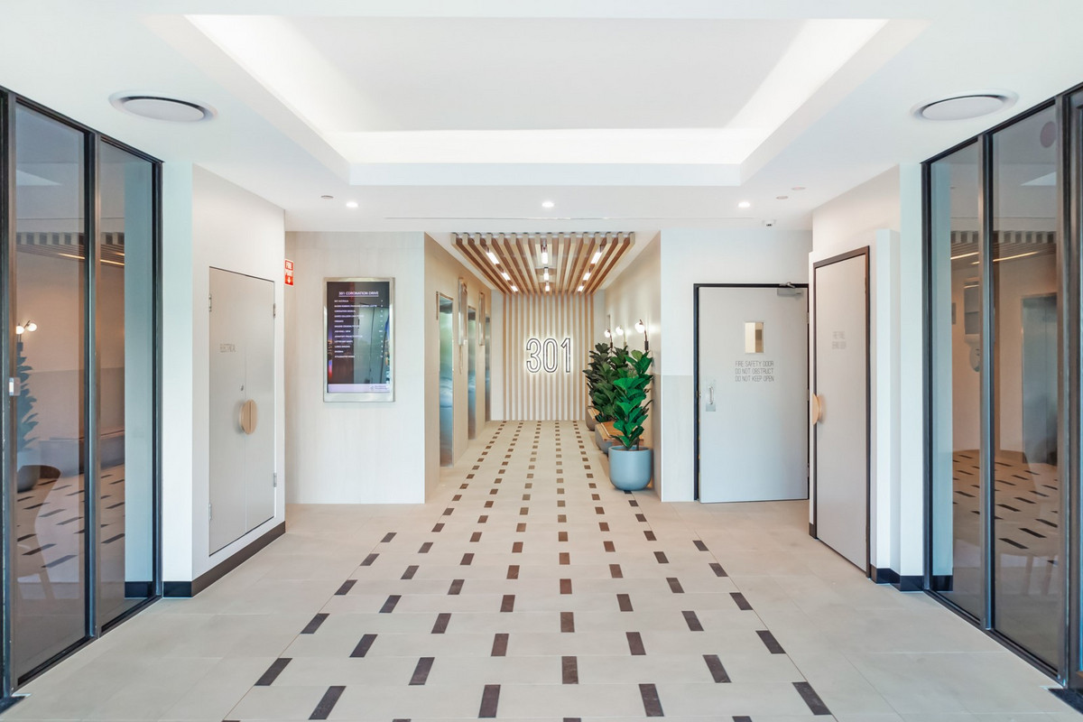 136sqm - 454sqm Premium Office Space with River and City Views