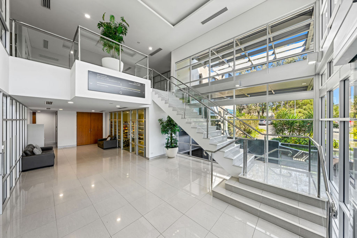153sqm. Office/Medical Consulting. Up to 6 car spaces. Internal Medical Fitout.