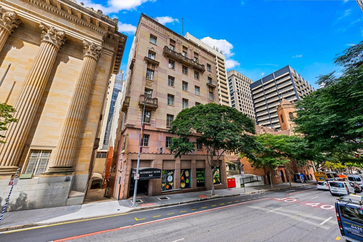 35sqm CBD Office + 1 Car Park. Character Building on Ann Street.