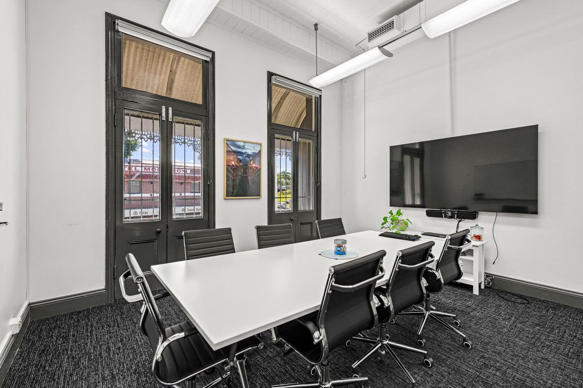 139-706sqm High Exposure Character Office. 10+ Car Parks.