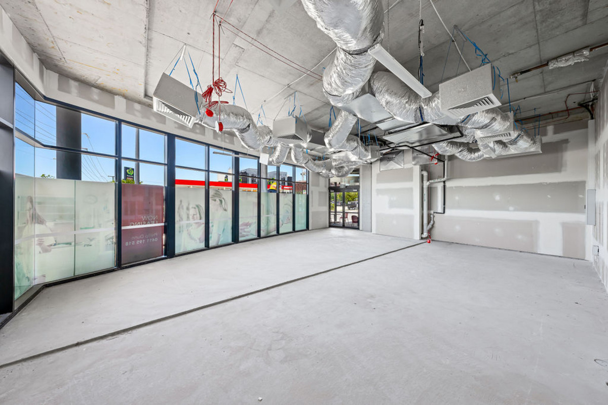 95sqm Medical / Retail / Food. Footsteps to Hospital.