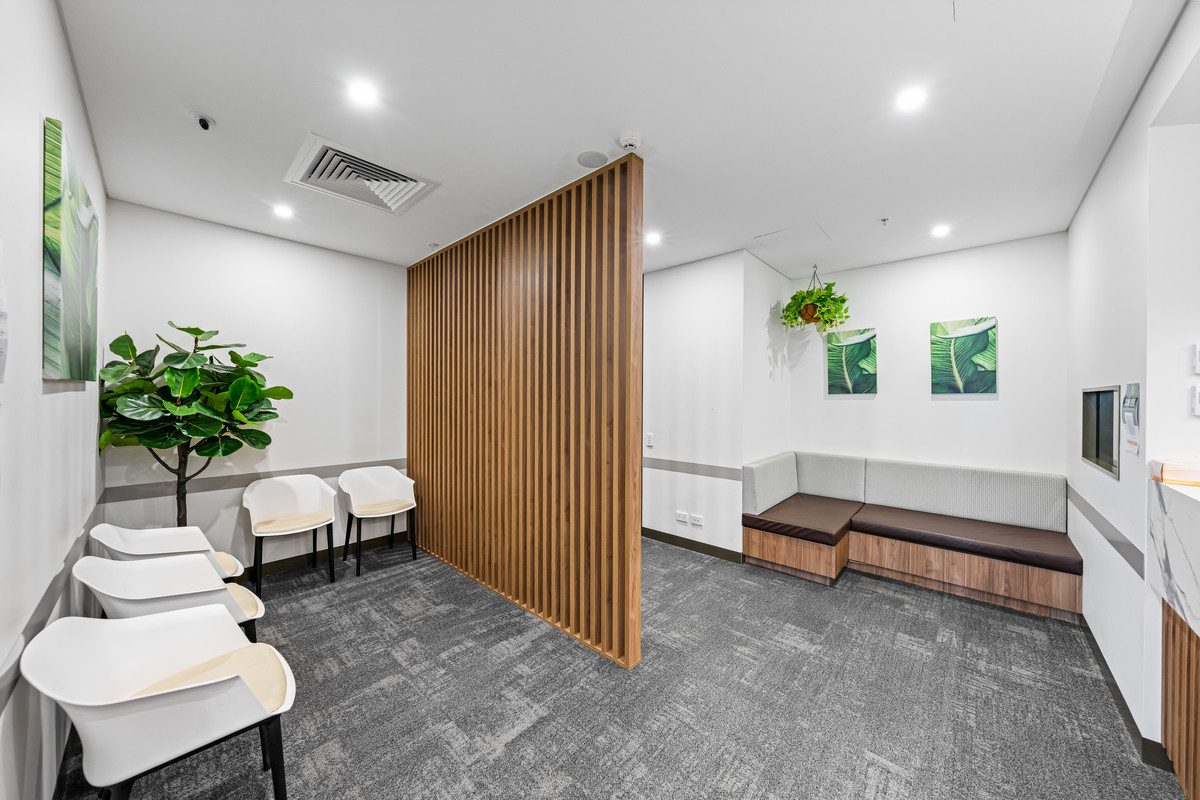 42sqm or 170sqm Fitted Office/Medical/Allied Health Suite. Clear Instructions to Sell!