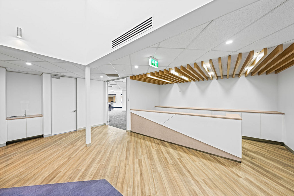 300-714sqm Prime Fully Fitted Office. 25 Car Parks Onsite.