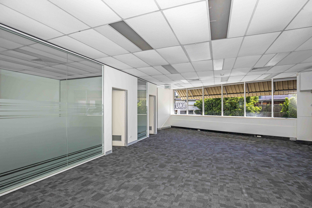 160sqm-663sqm of Retail/Medical/Office Directly Opposite Westfield Shopping Centre