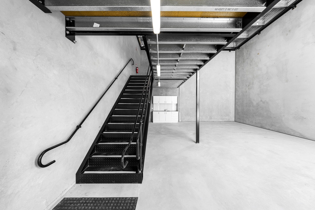 105sqm Brand New Industrial Warehouse/Office. 2 Car Spaces.
