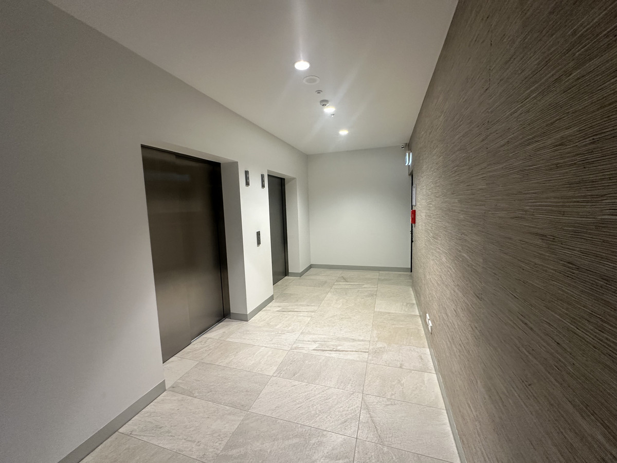 98sqm Office/Medical/Consulting or Onsite Parking For Lease.
