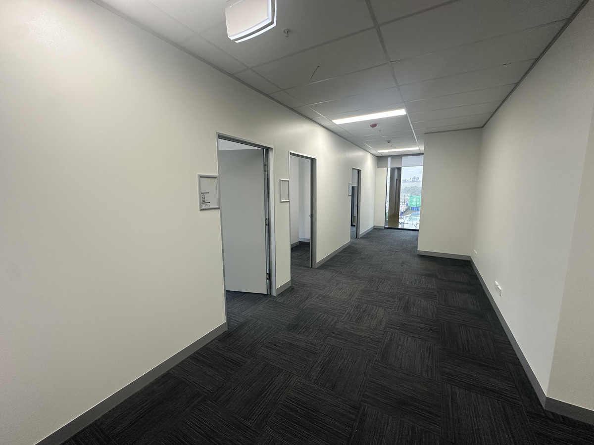 98sqm Office/Medical/Consulting or Onsite Parking For Lease.