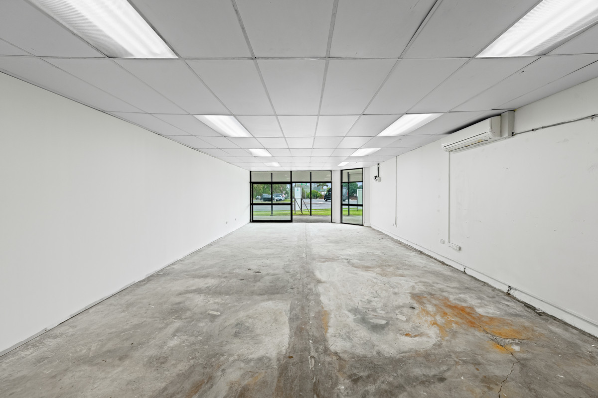 67sqm Retail Shop. Exposure & Onsite Car Parking