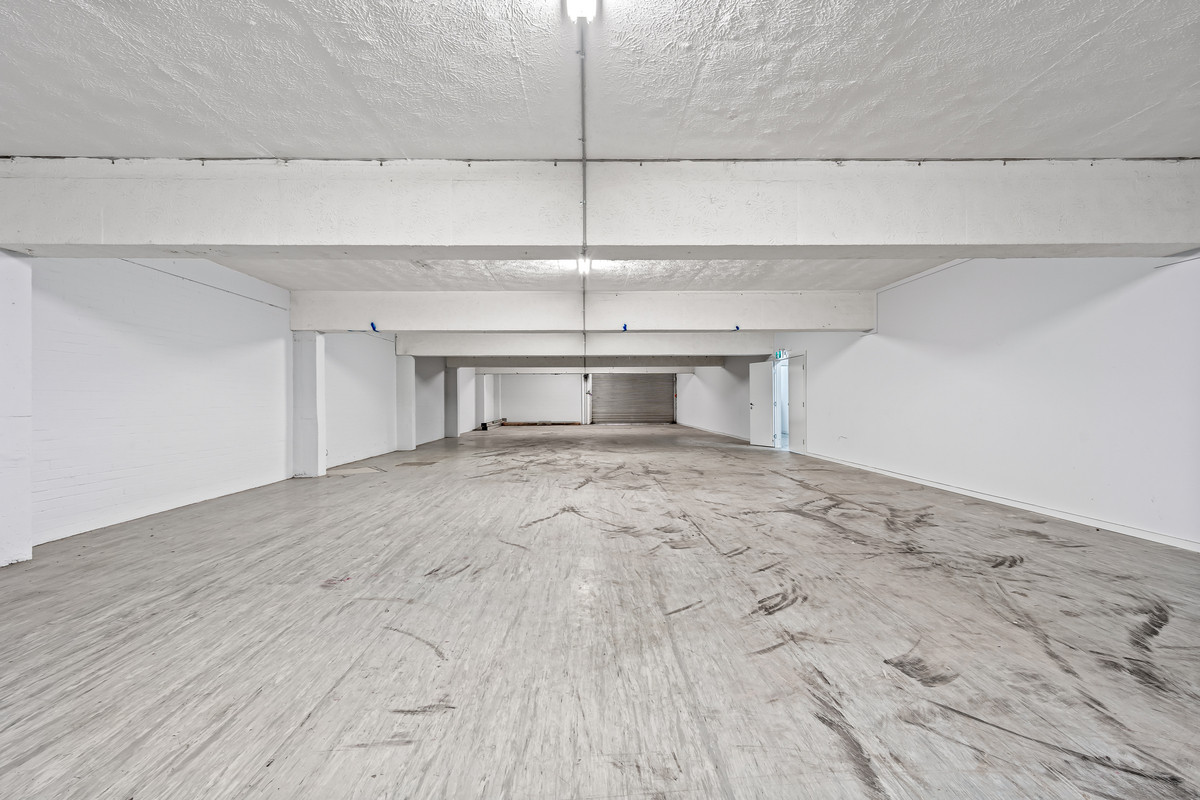 278sqm Storage Space. Abundance Of Car Parking. Outgoings Included.