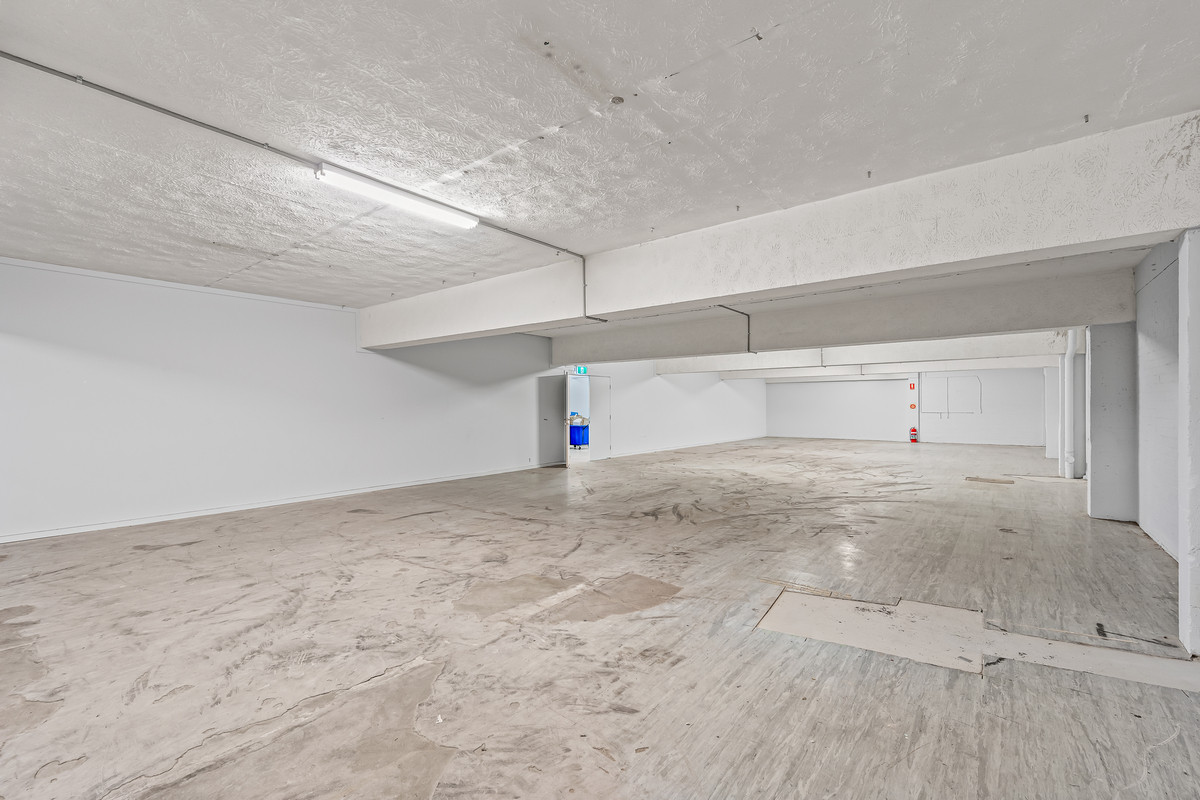 278sqm Storage Space. Abundance Of Car Parking. Outgoings Included.
