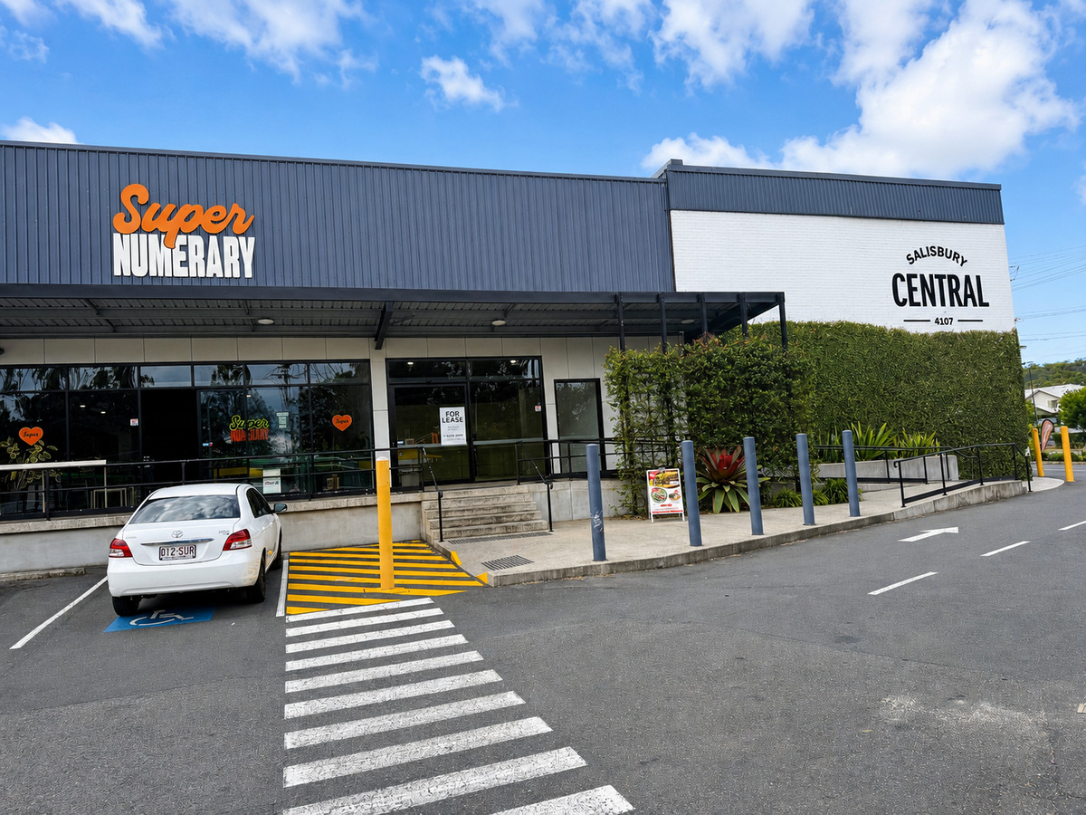 131 - 564sqm Office/Retail Space Available in Modern Complex. 156 Car Parks