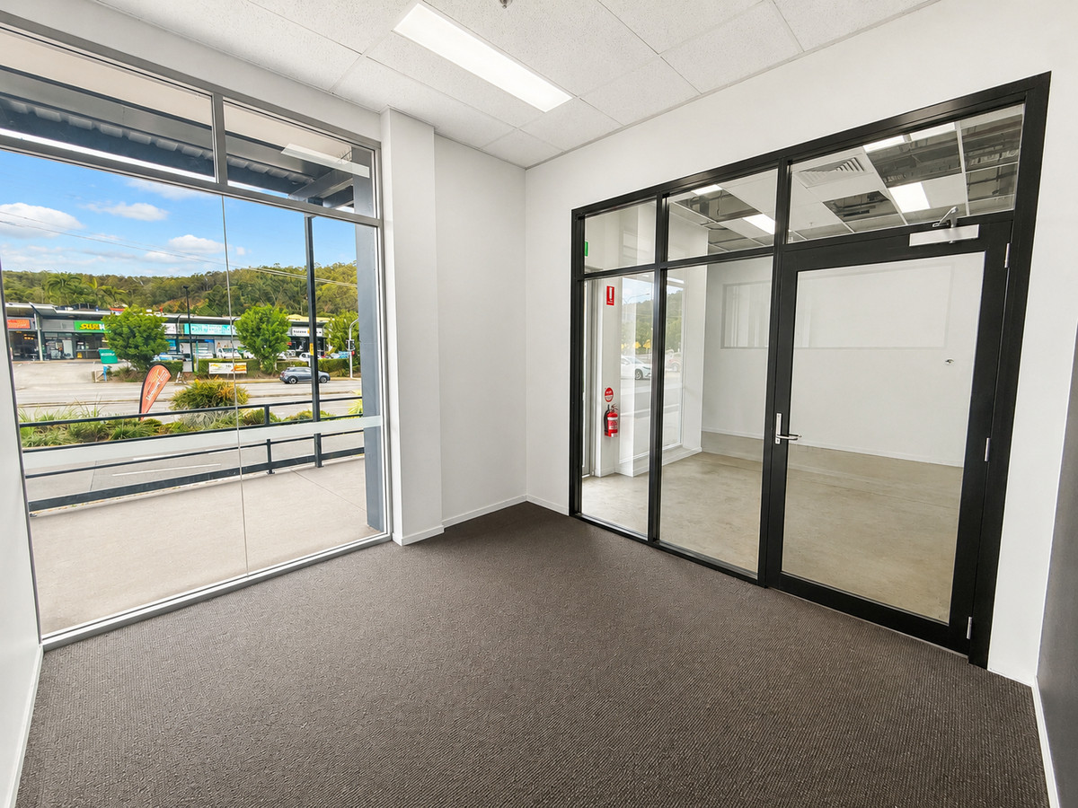 131 - 564sqm Office/Retail Space Available in Modern Complex. 156 Car Parks