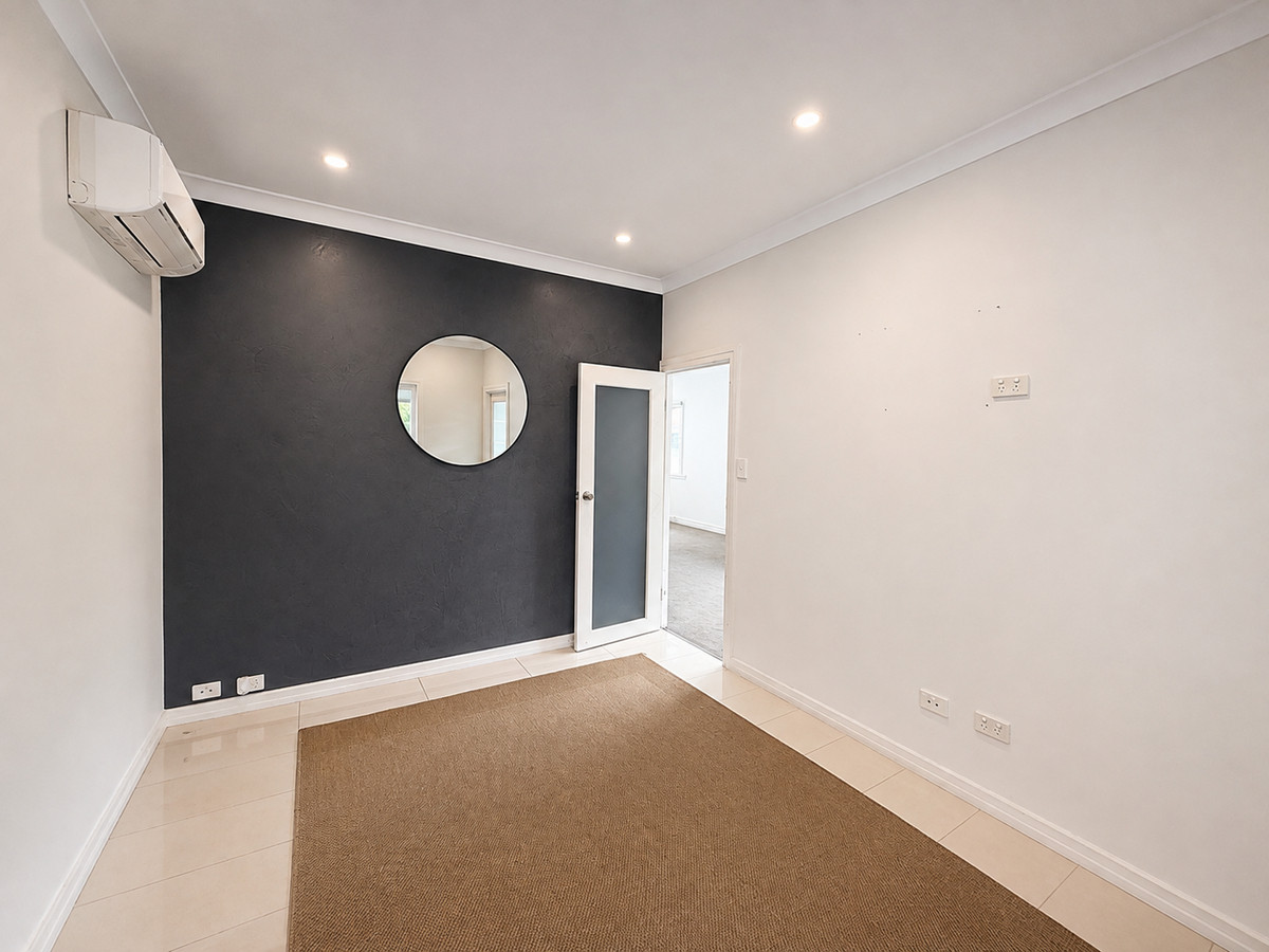 100sqm Level 1 Office/Consulting Suite.  3 Exclusive Car Parks
