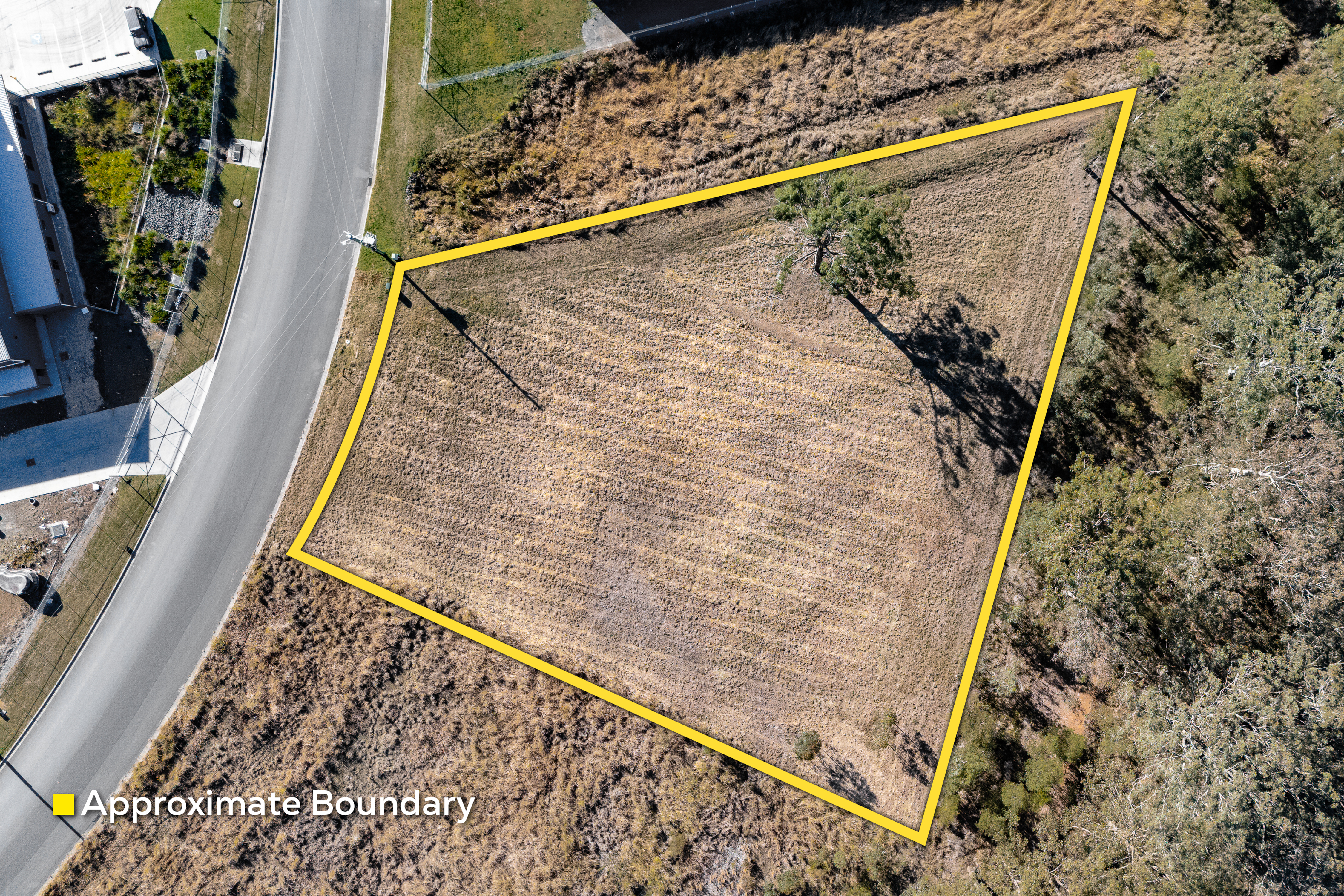 Prime Commercial Land Holding a Prominent Position!