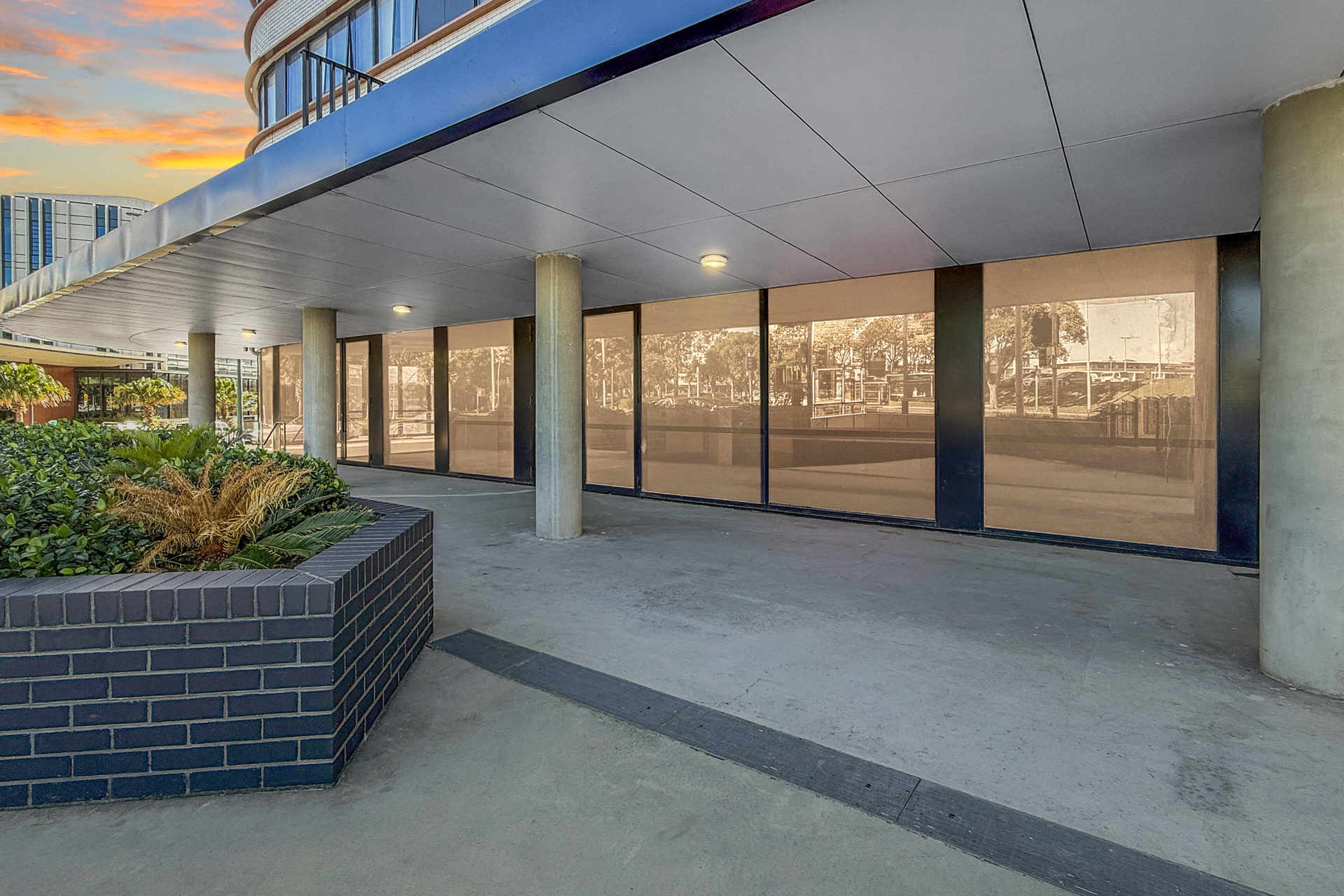 STATE OF THE ART EXECUTIVE COMMERCIAL SUITES