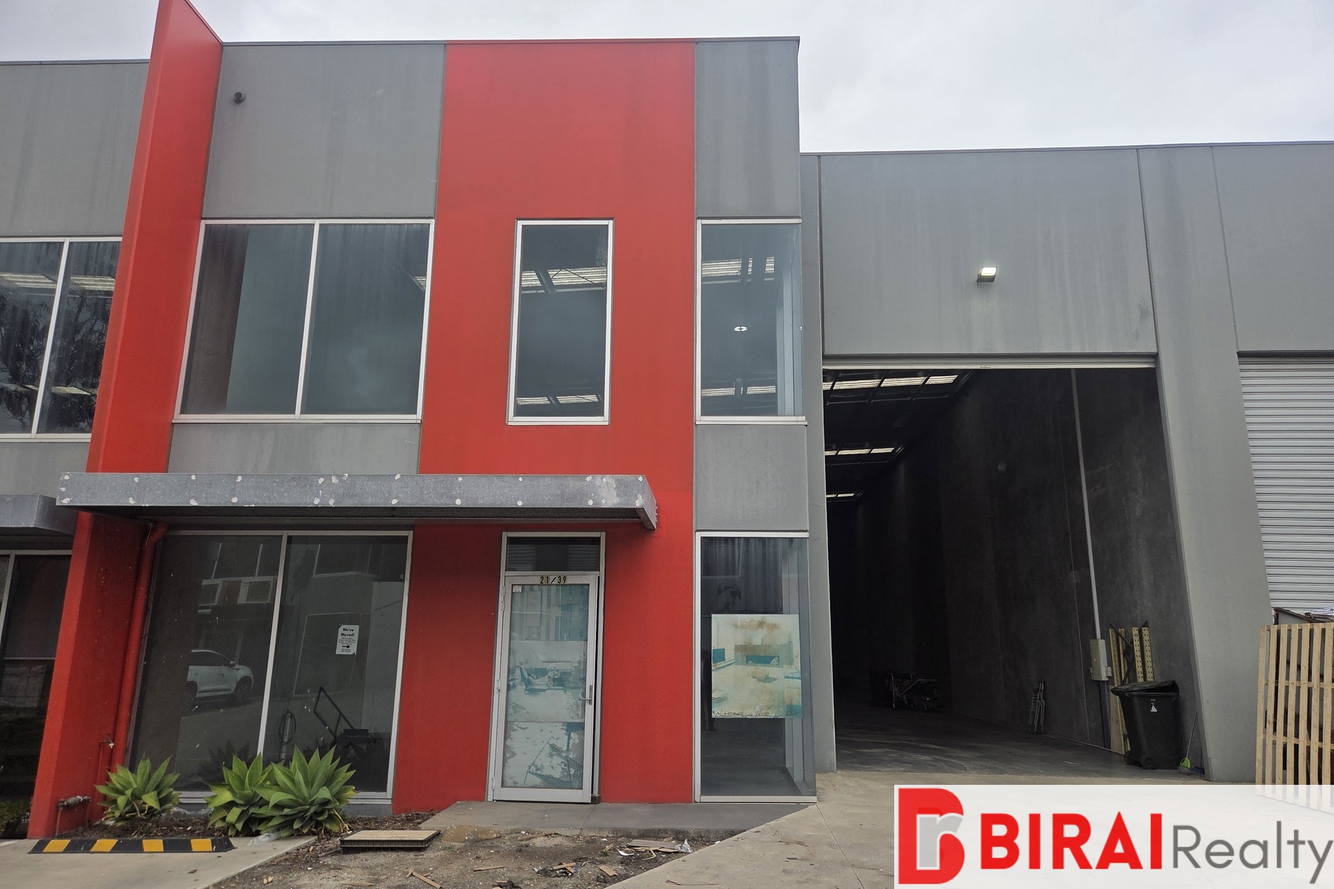 FOR LEASE | WAREHOUSE IN RAVENHALL 420M2*