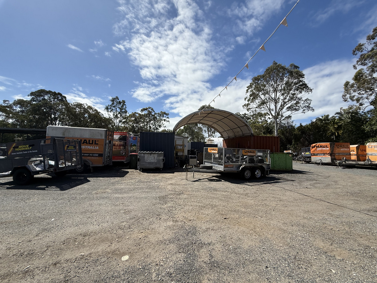 364sqm Warehouse/Office Area on 3,500sqm Land/Hardstand.