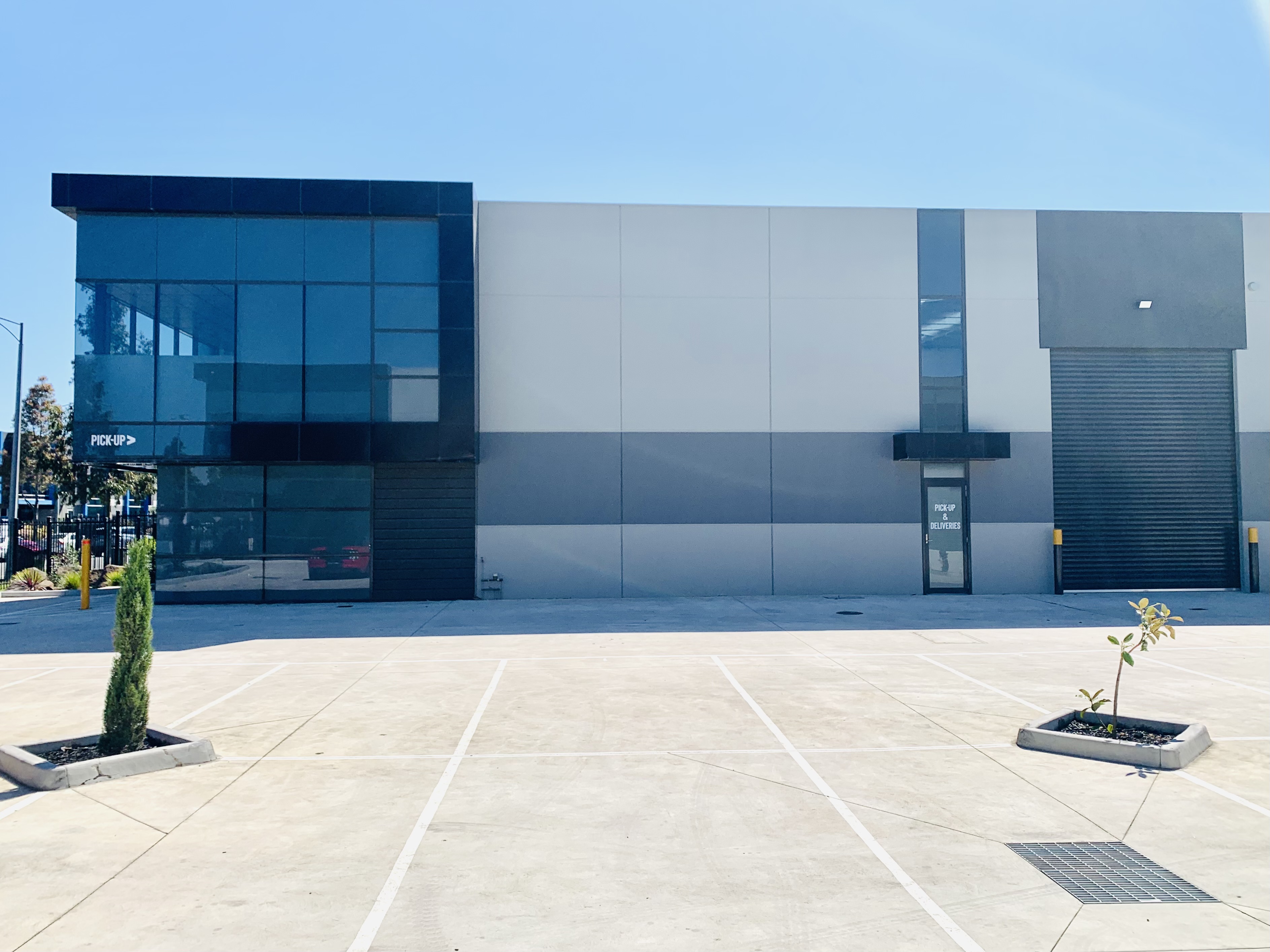 Premium Quality with Street Frontage!