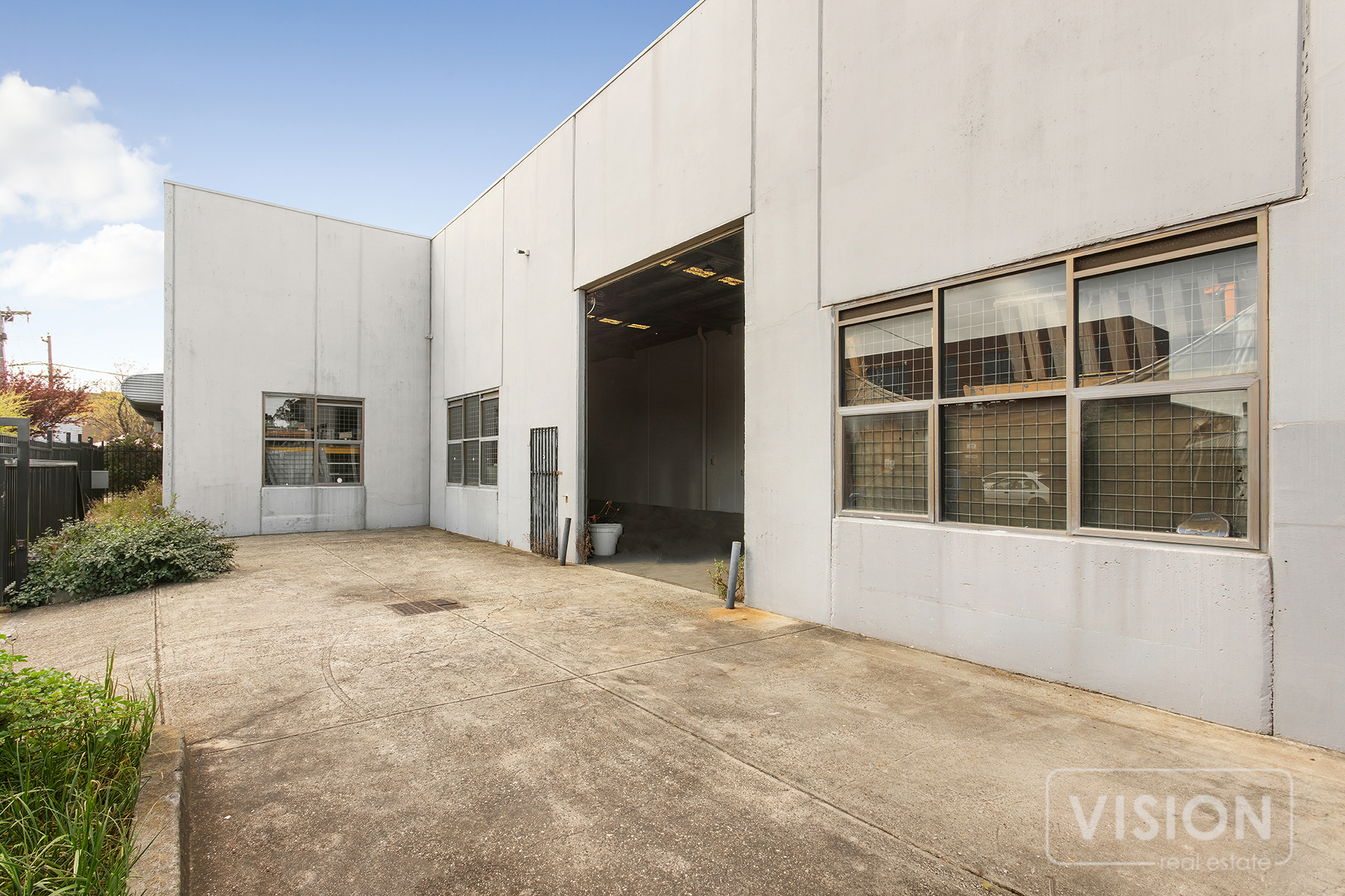 RARE MODERN HIGH CLEARANCE WAREHOUSE