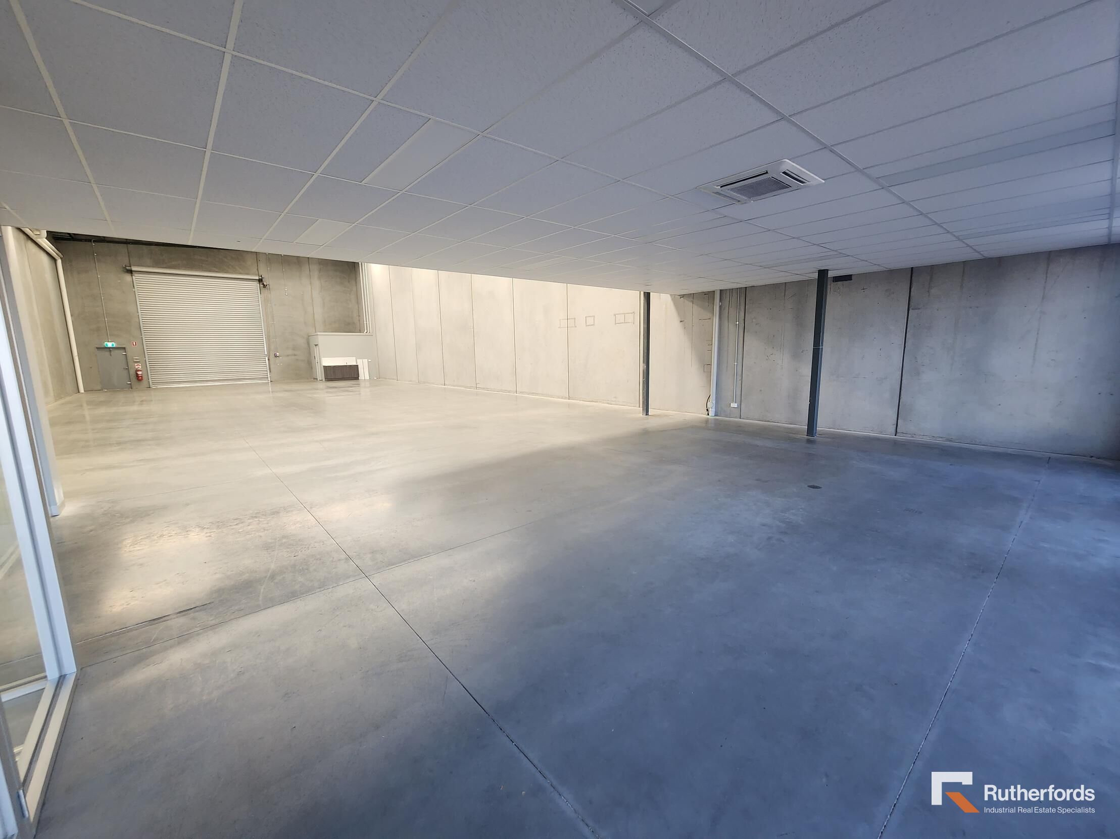 High-Exposure Main Road Office/Warehouse