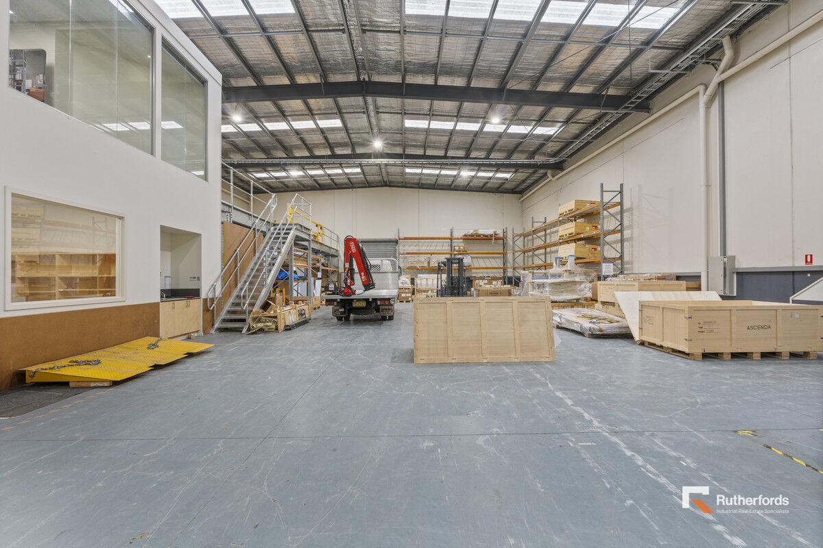 Huge Power Supply, Prestigious Offices, Large Mezzanine!