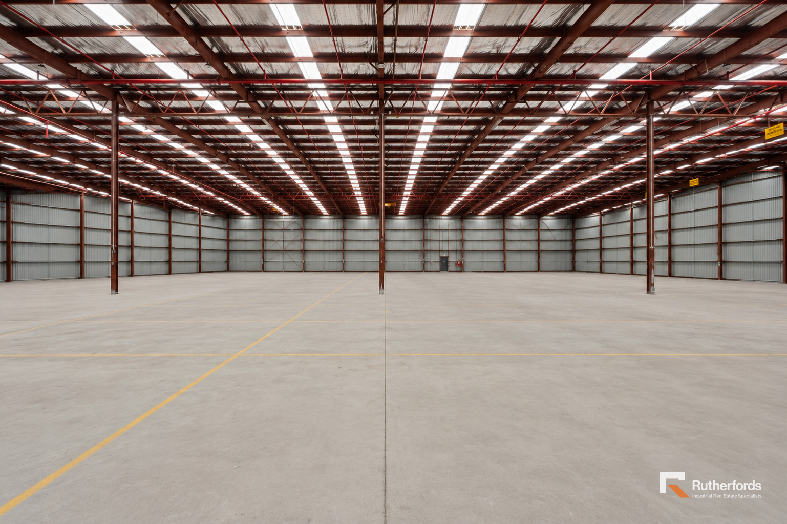 50% RENT FOR 6 MONTHS | 5,636m DISTRIBUTION CENTRE