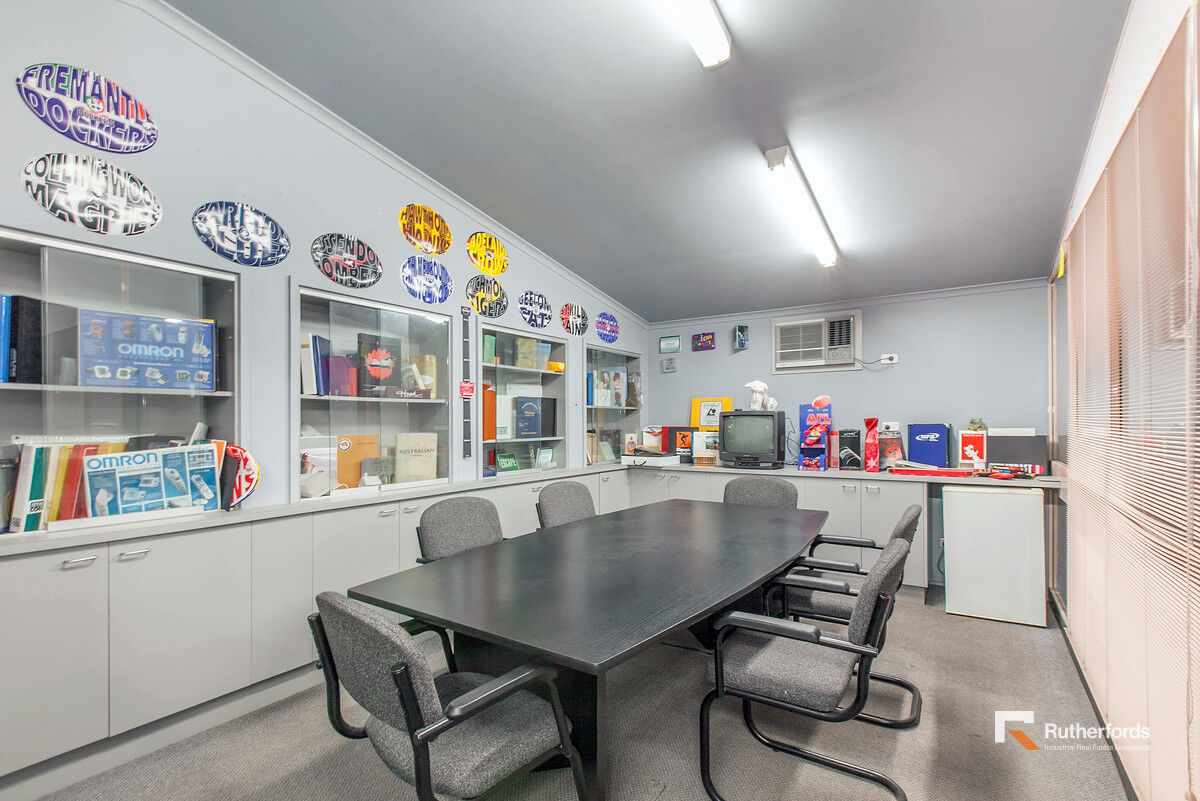 FUNCTIONAL FACTORY/WAREHOUSE - FOR SALE!!!