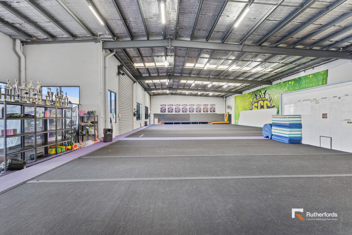 Modern Office Warehouse | Airport Precinct Location