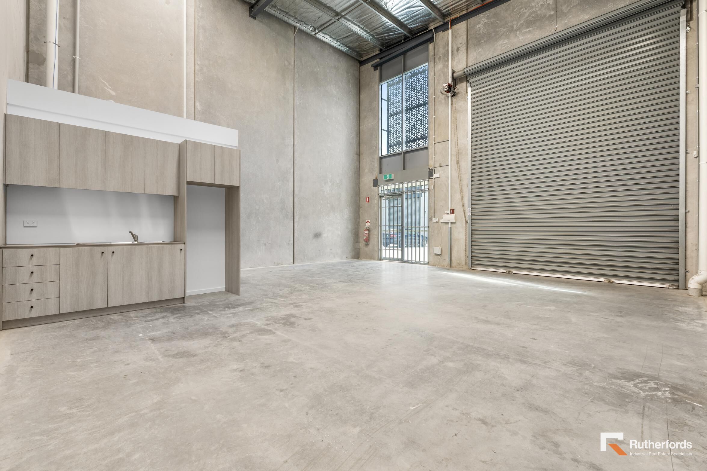 PRIME WAREHOUSE OPPORTUNITY IN EPPING