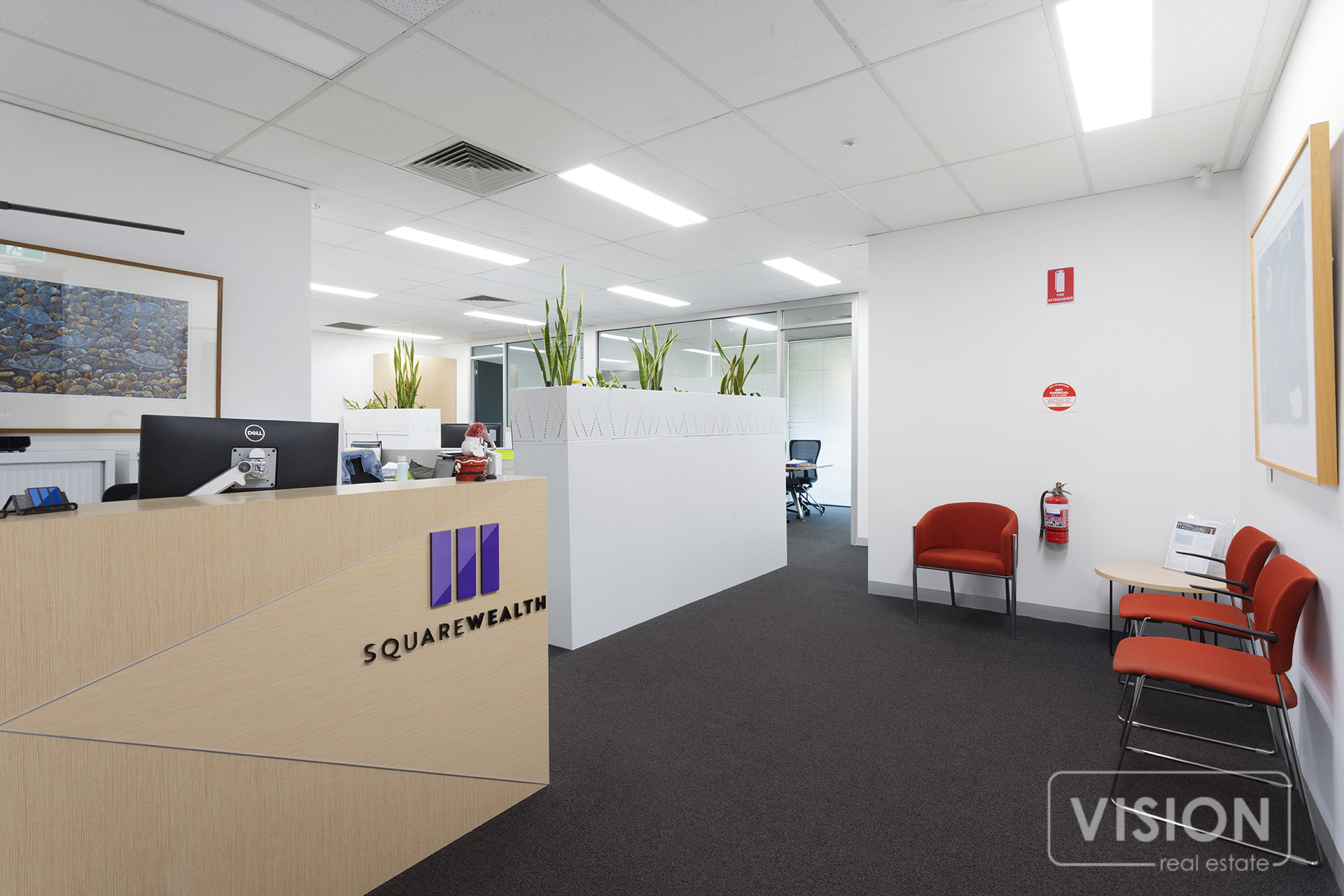 LIGHT FILLED OFFICE WITH 4x CAR PARKS