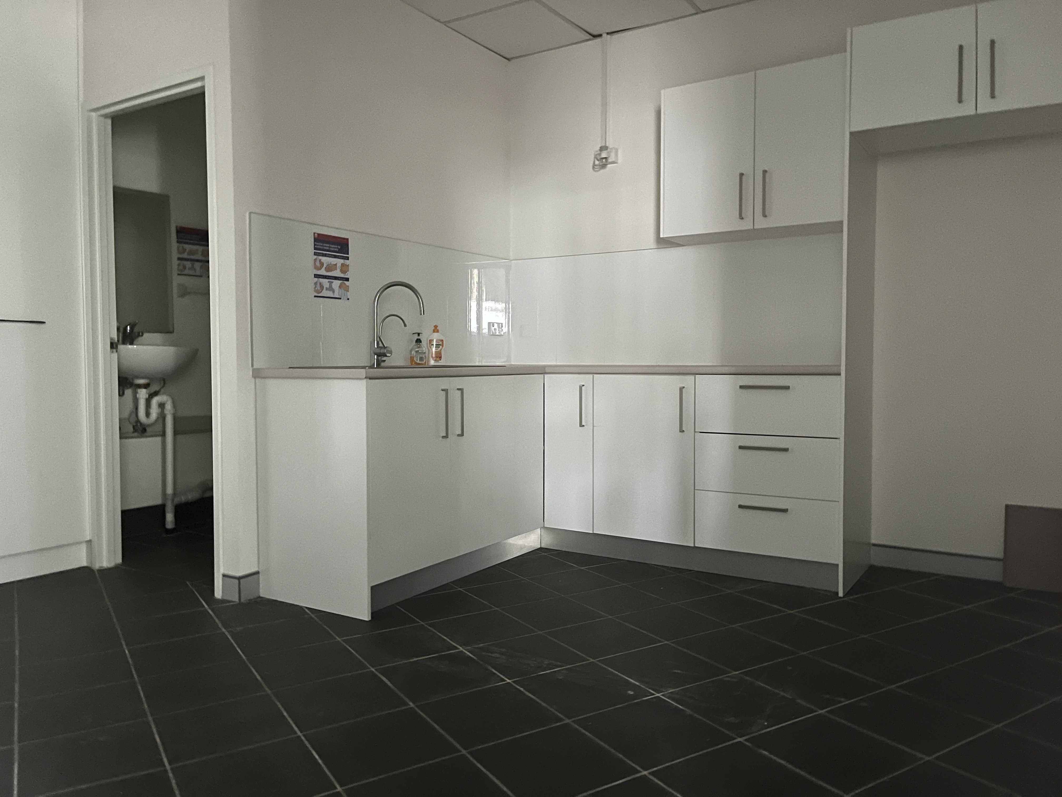 109sqm (approx) Ground Floor Office | High Visibility & Ready For Occupancy