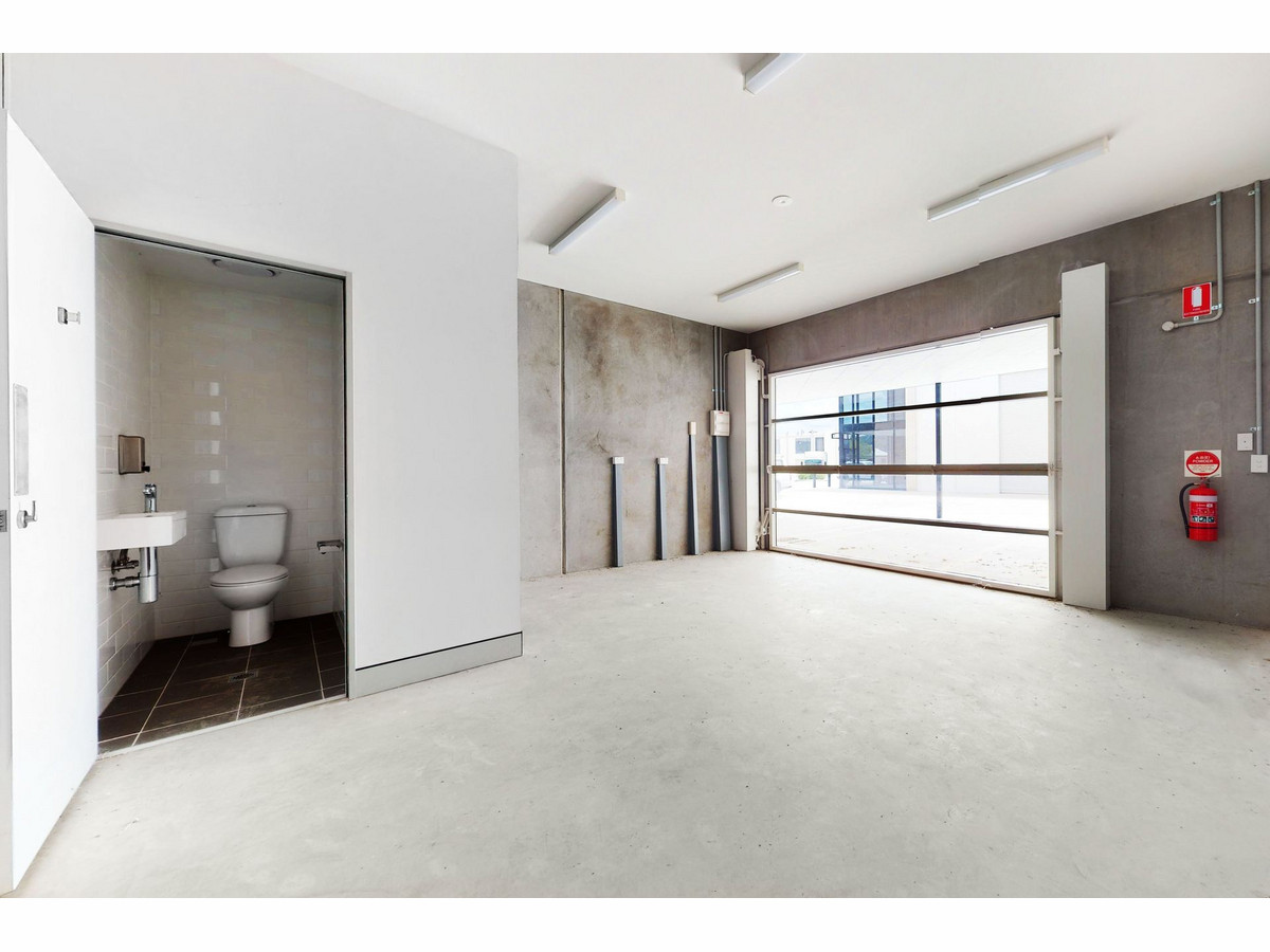 Medical Investment - Tilt Slab Office/Warehouse