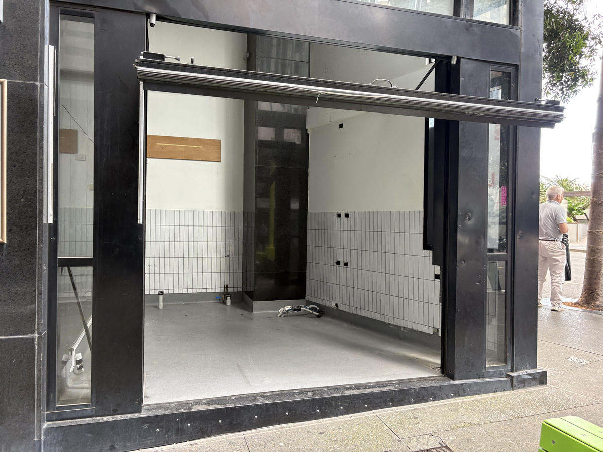 Financial District  Retail Space