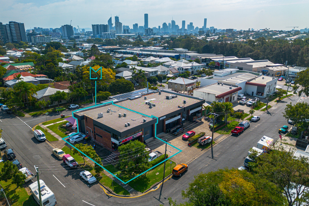 149sqm of Office/Warehouse. Take Part or Whole. Corner Site. 5 Onsite Car Spaces.